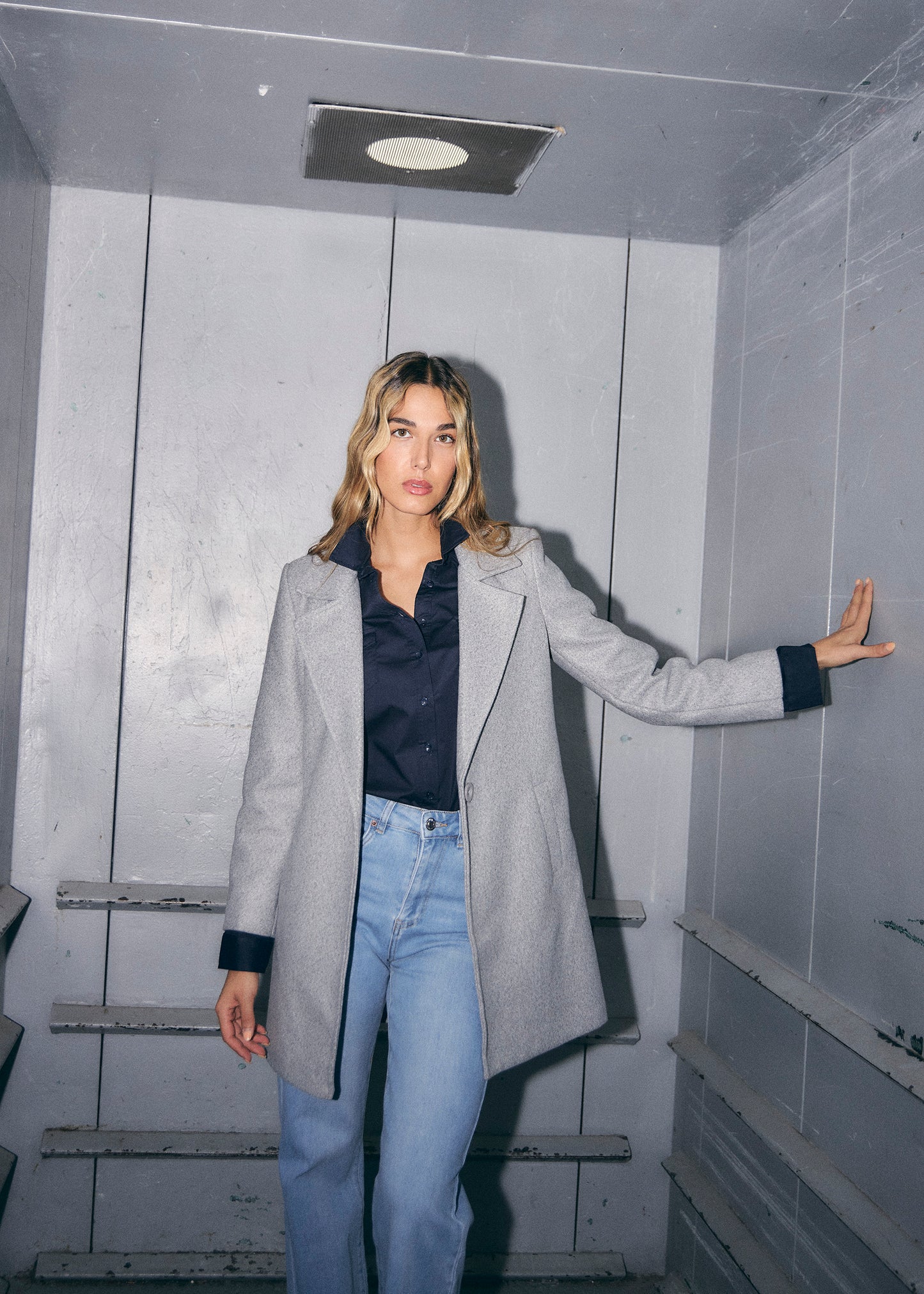 Straight lapel coat