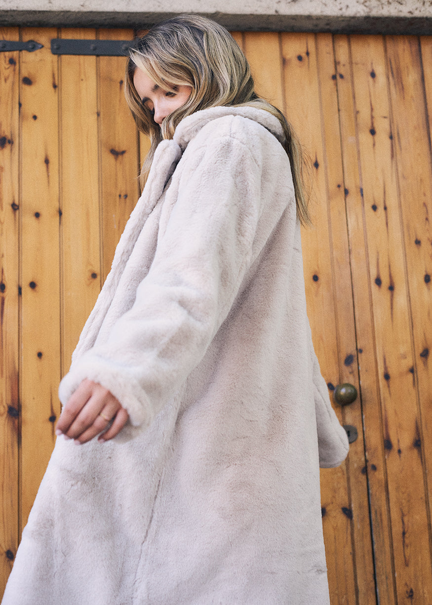 Long fur effect coat