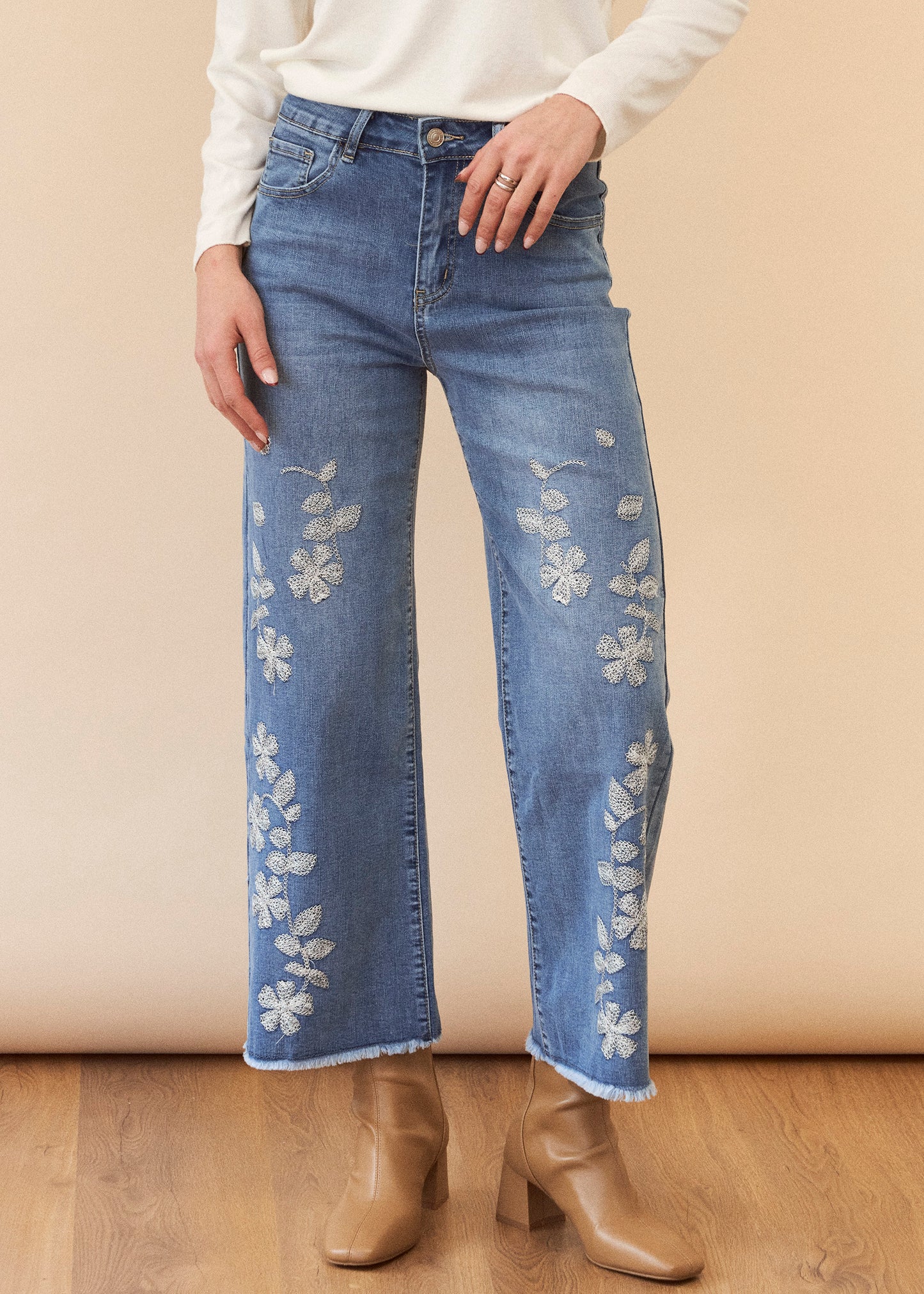 Jeans bordados rectos