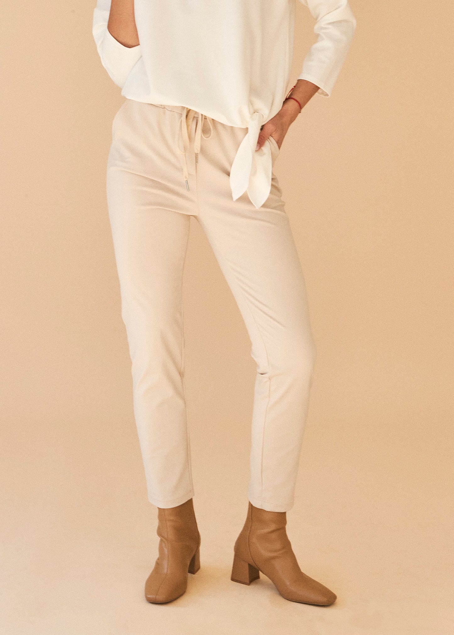 Pantalones básicos cordón