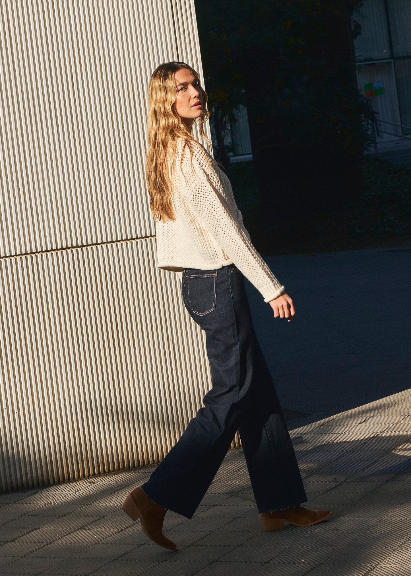 Short cardigan with pockets