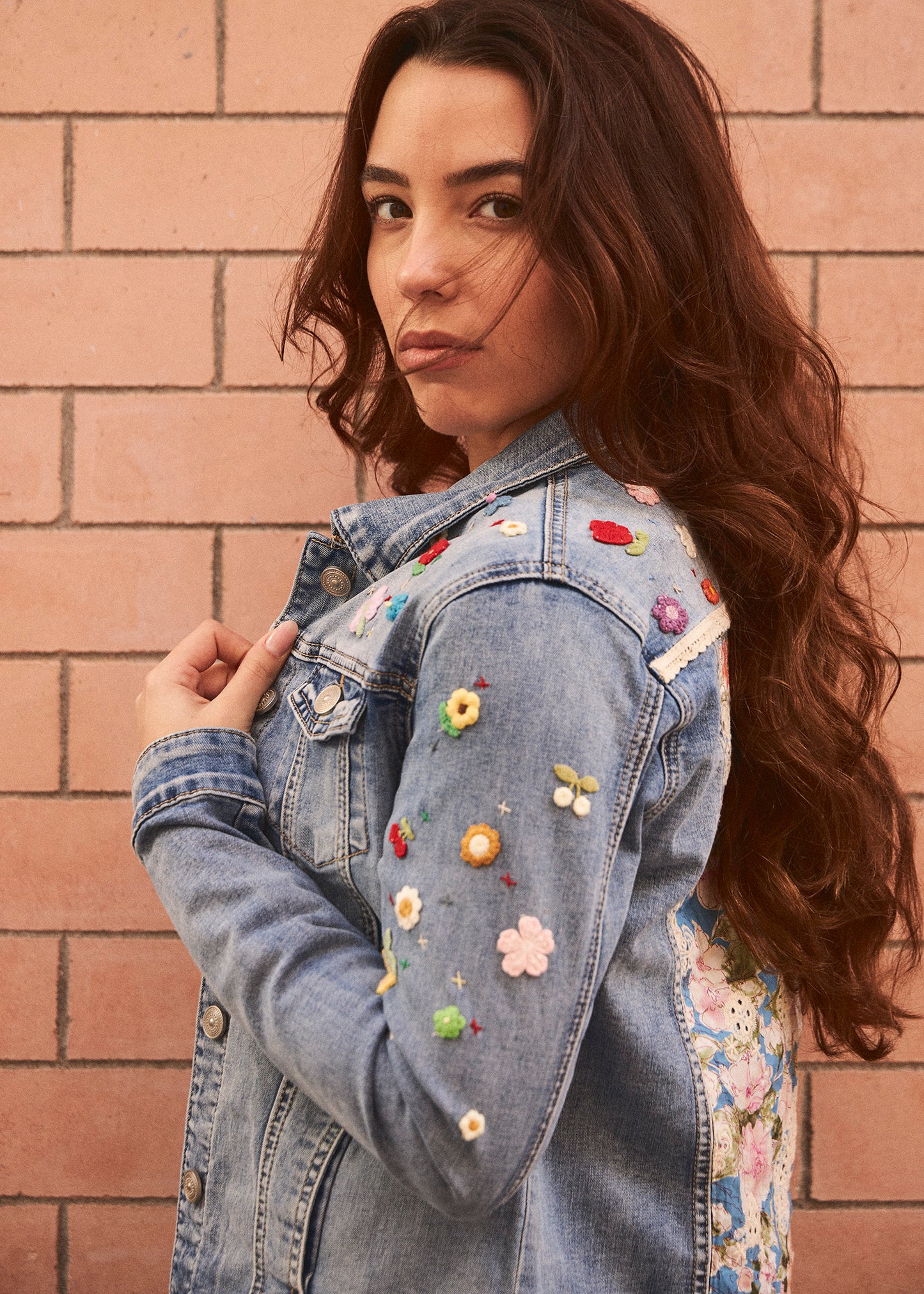 Cazadora bordada