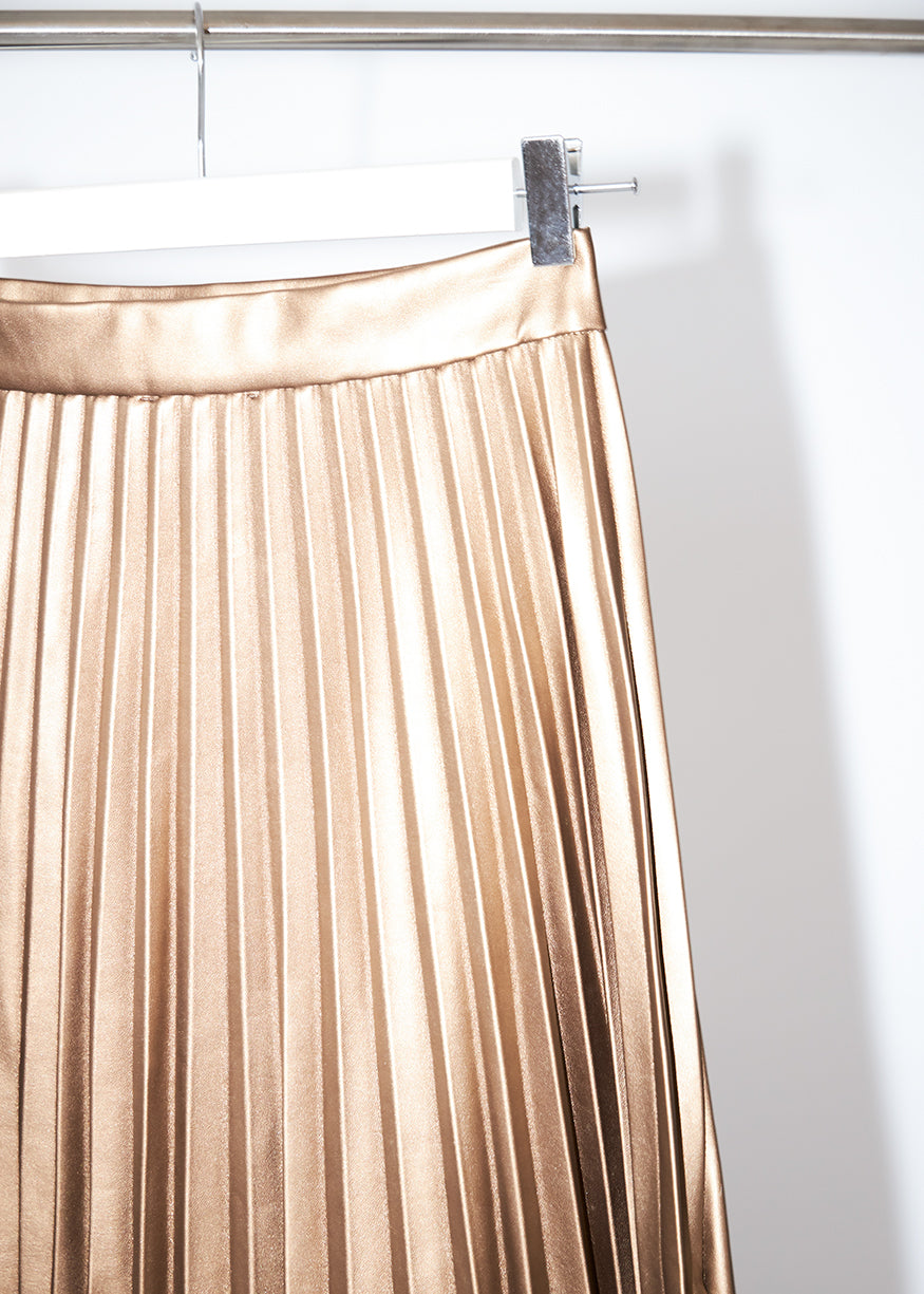 Pleated skirt