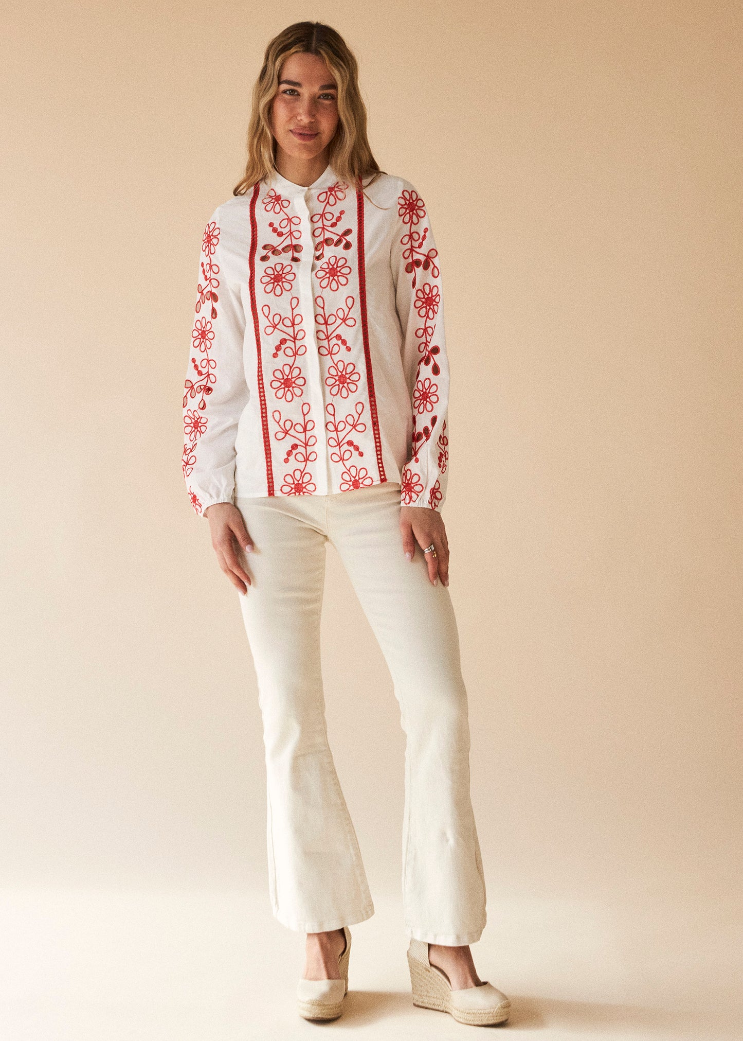 Camisa bordados