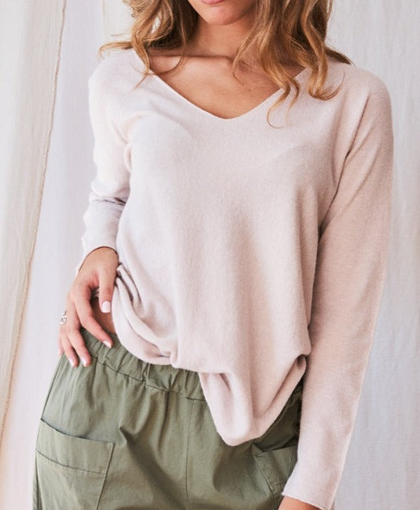 Jersey amplio cuello punta
