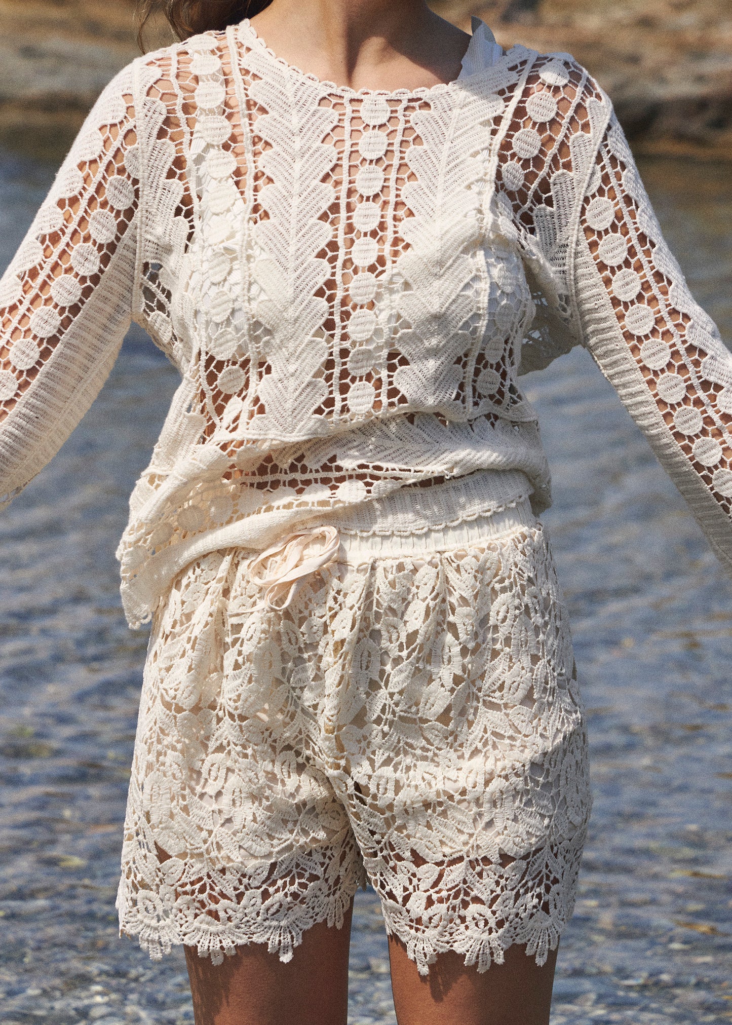Shorts crochet floral