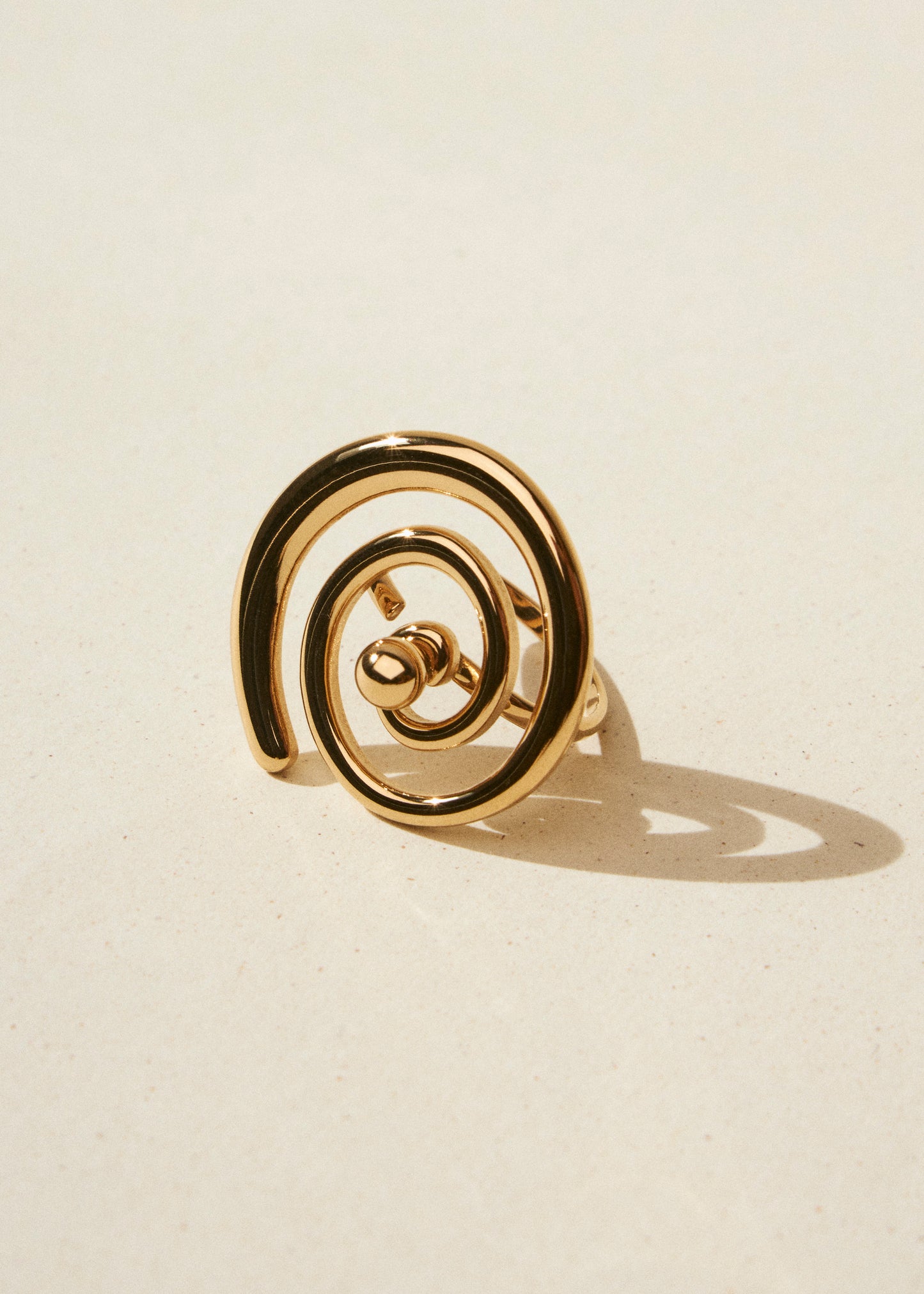 Anillo espiral circular