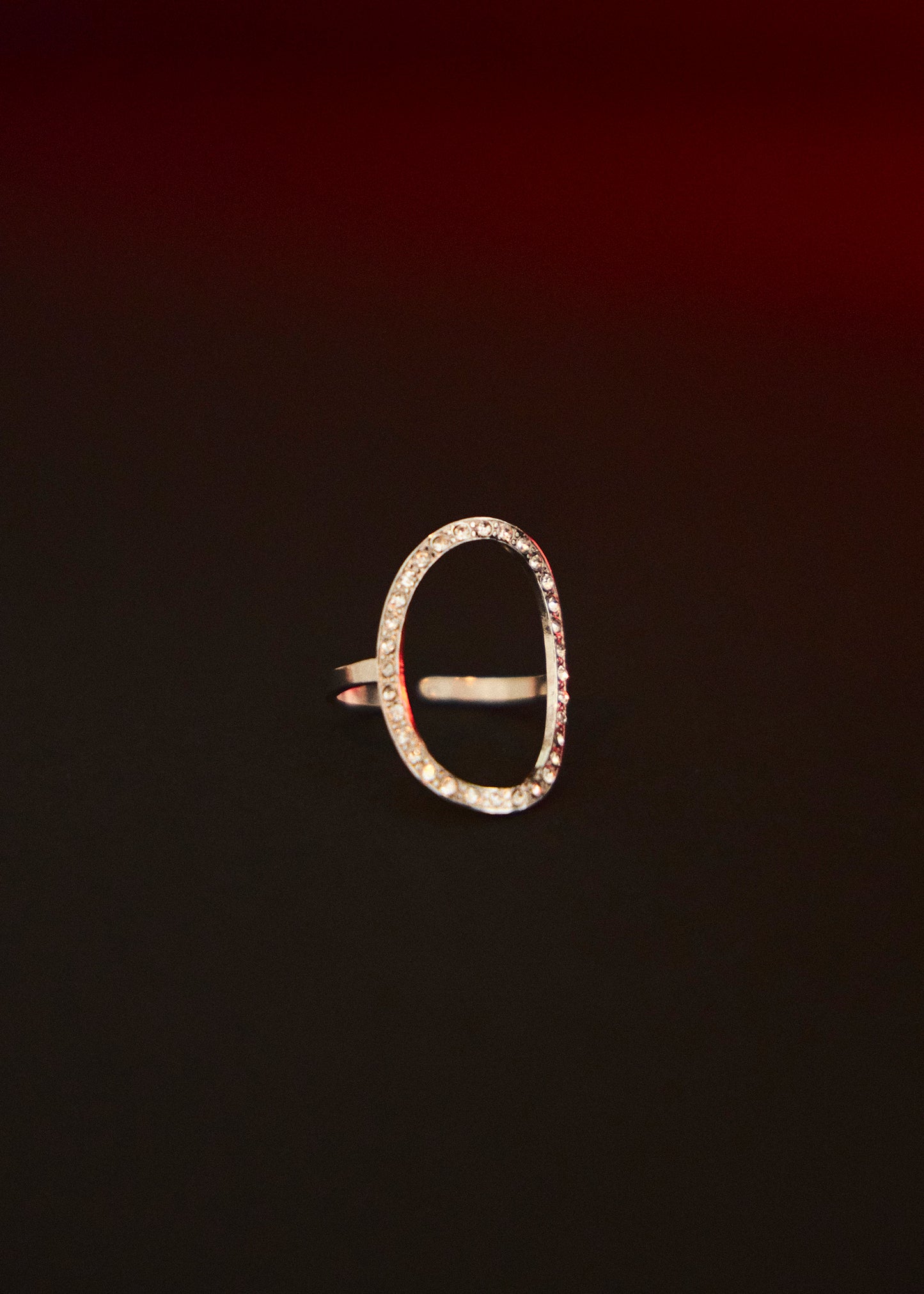 Anillo ovalado brillos