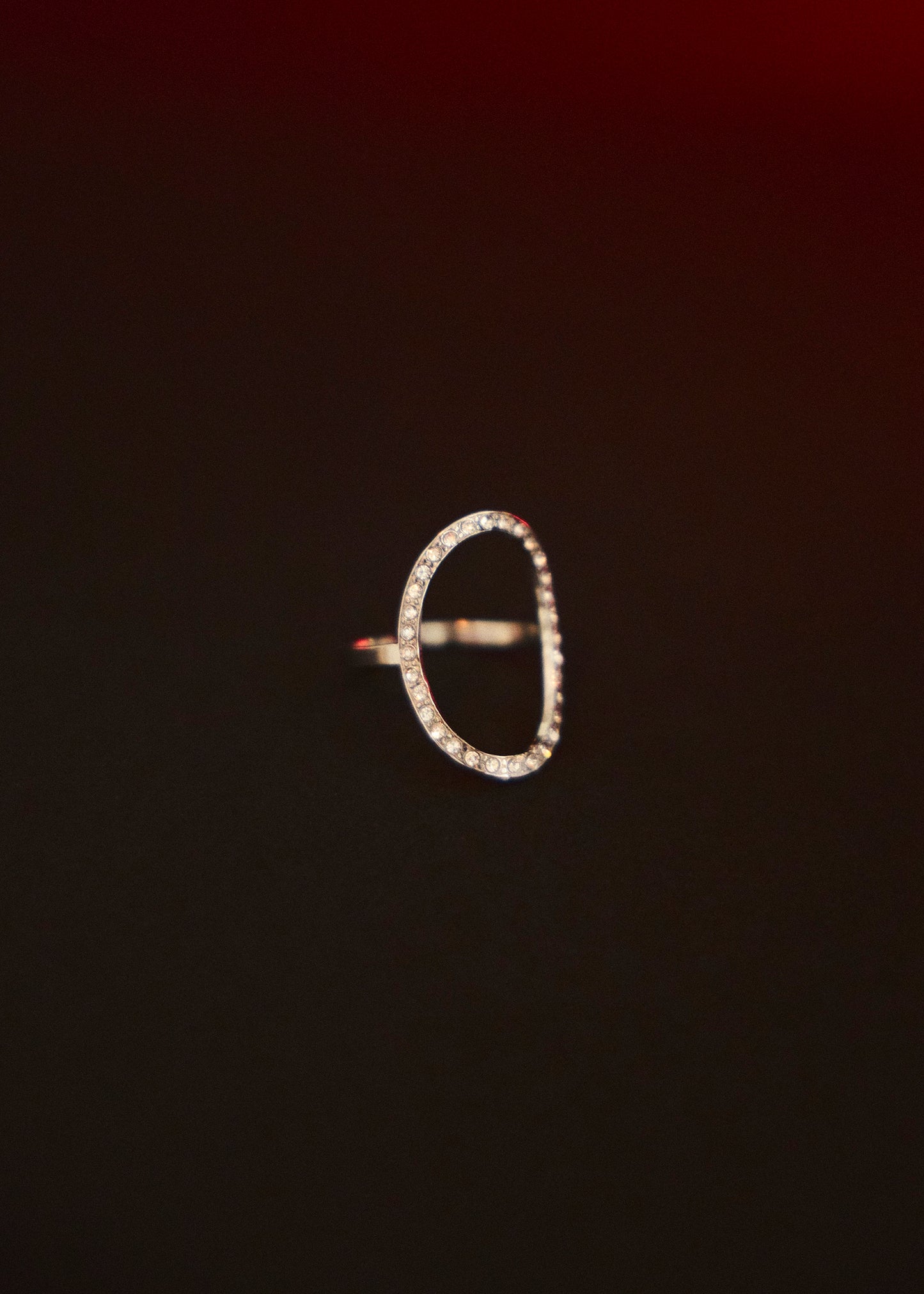 Anillo ovalado brillos