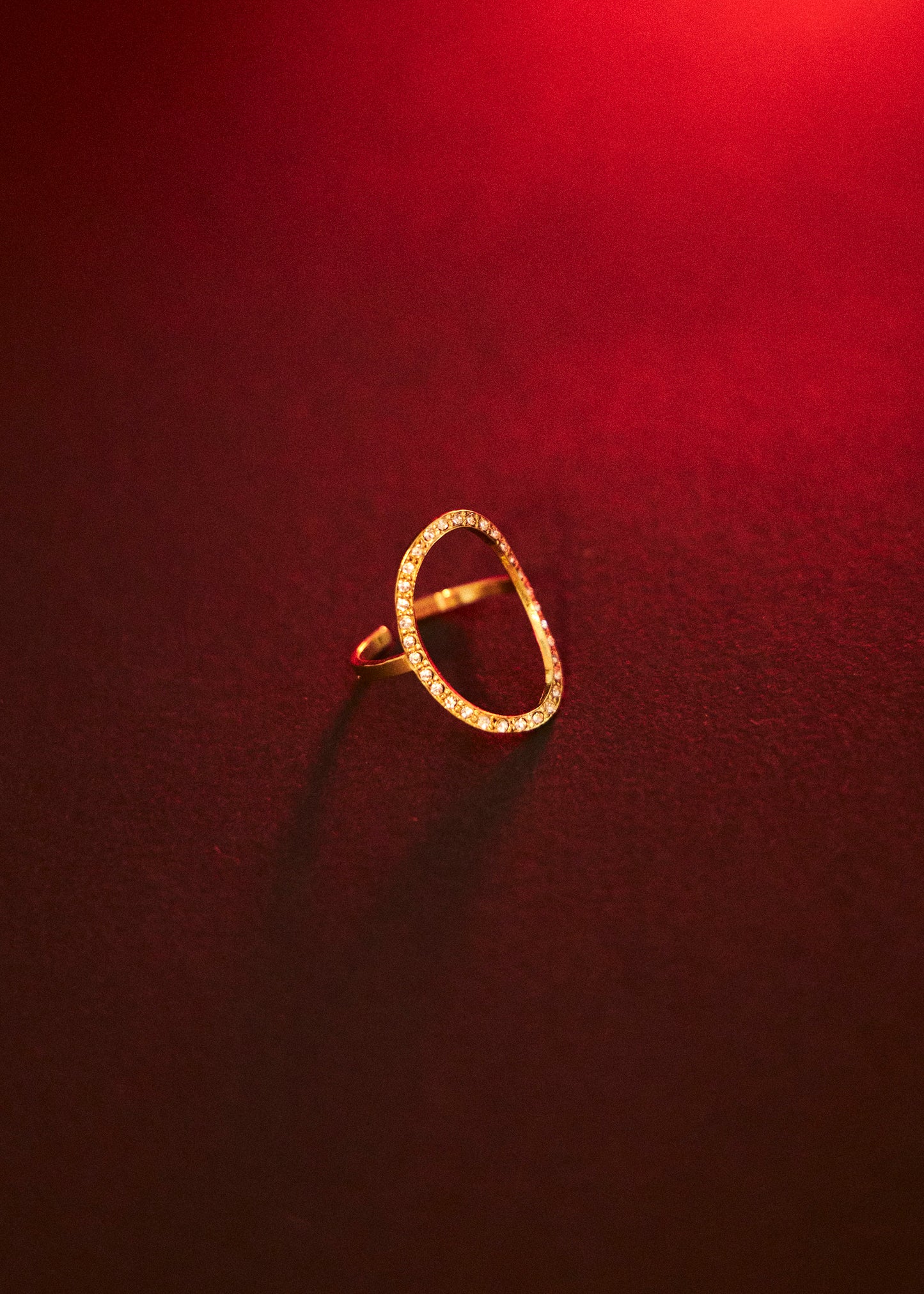 Anillo ovalado brillos