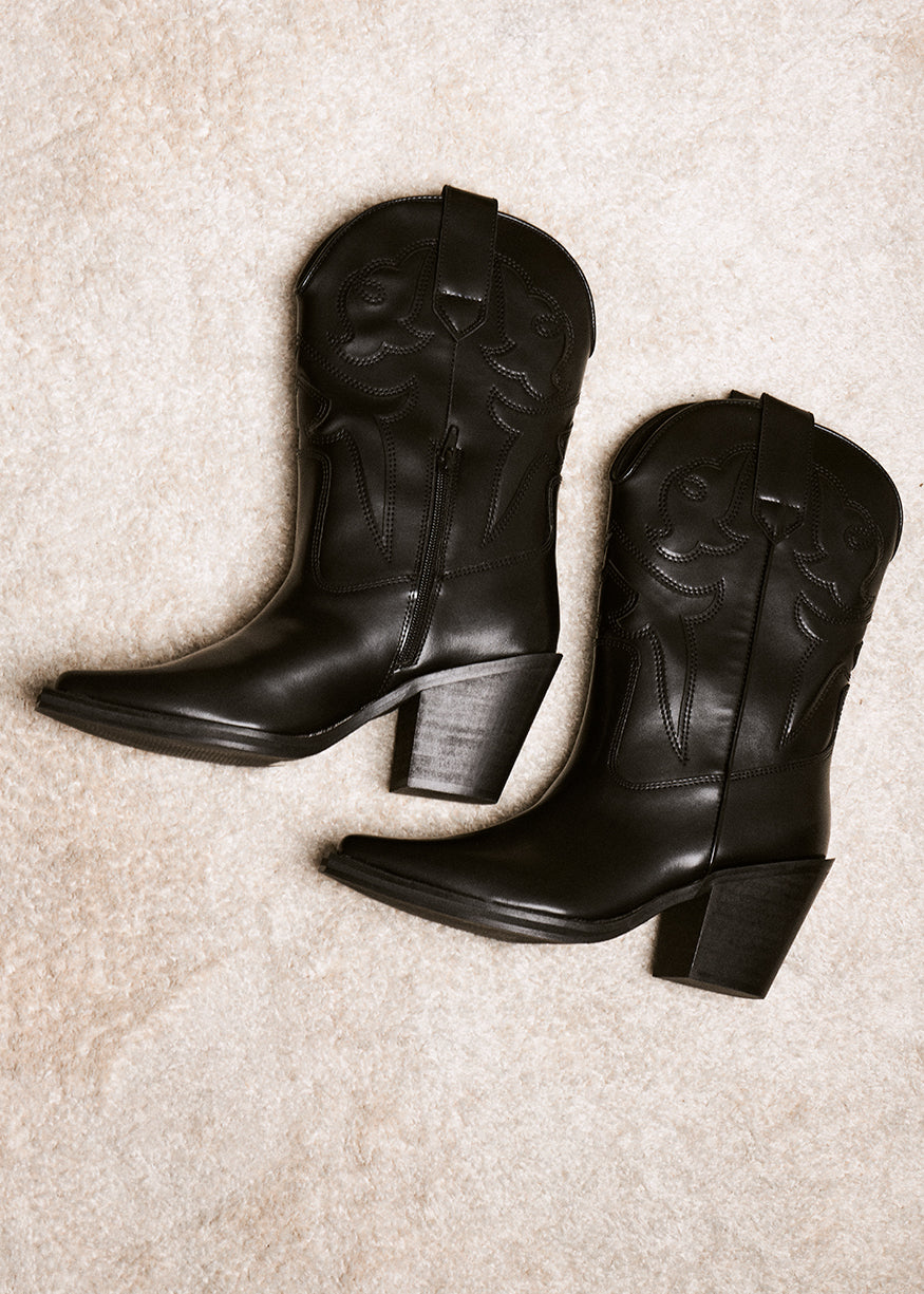 Cowboy heeled ankle boot