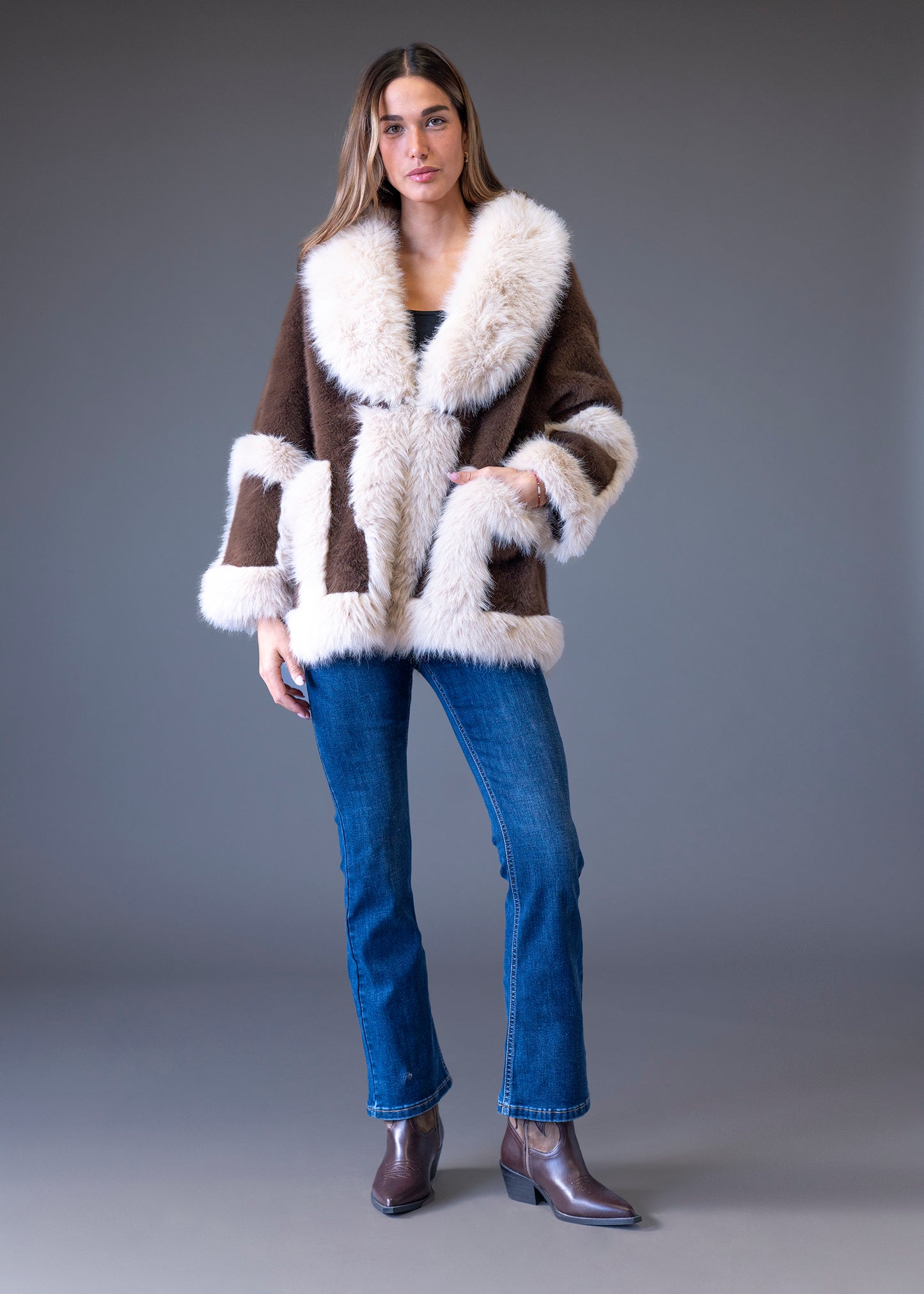 Chaqueta efecto pelo bicolor