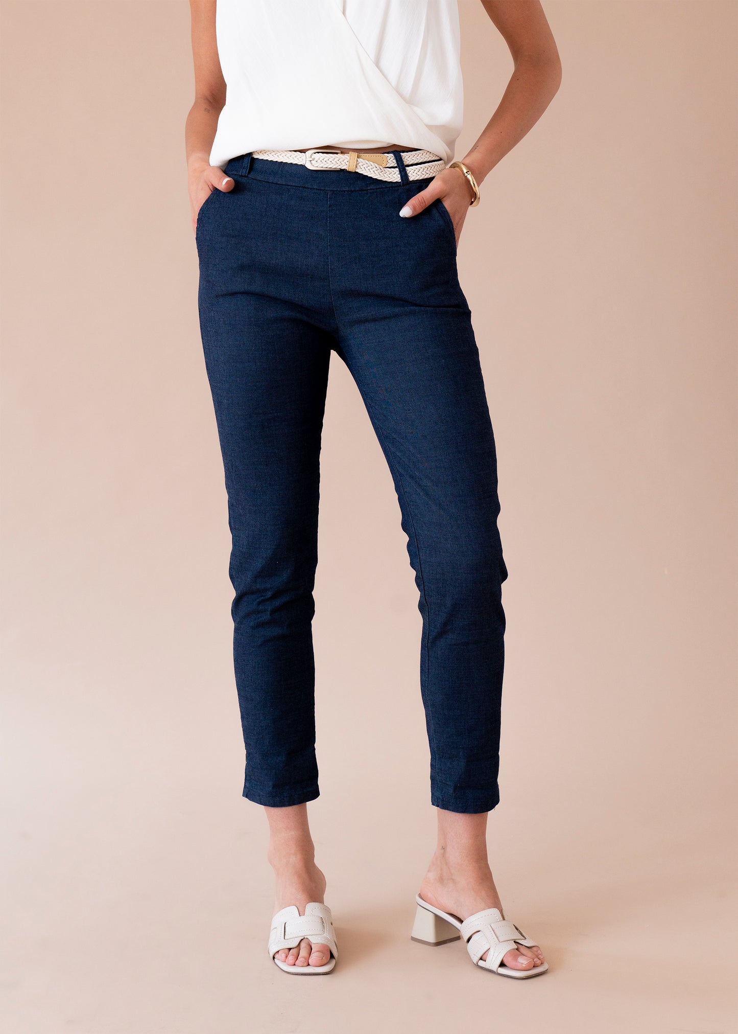 Pantalones denim estrechos
