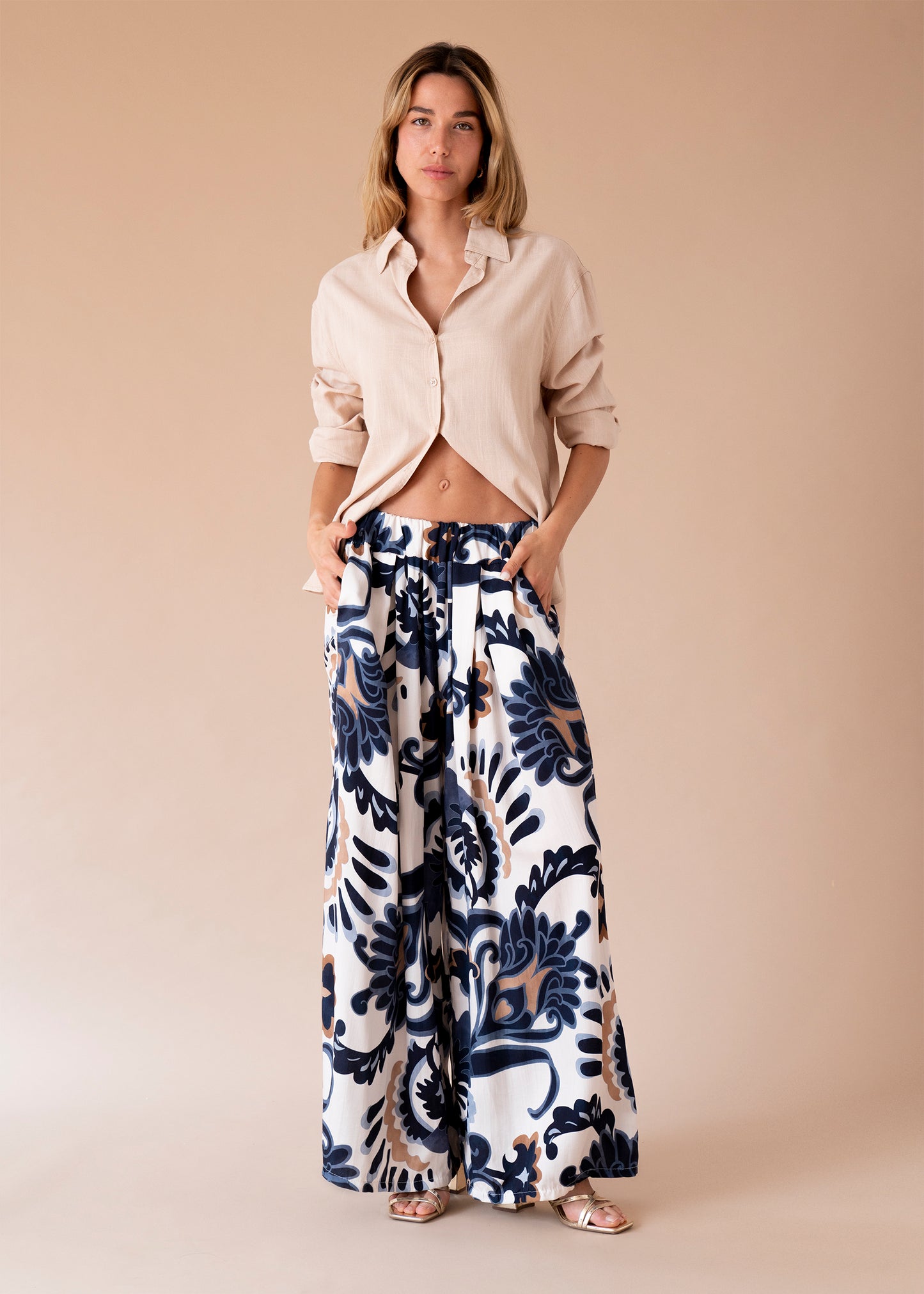 Pantalones Brisado