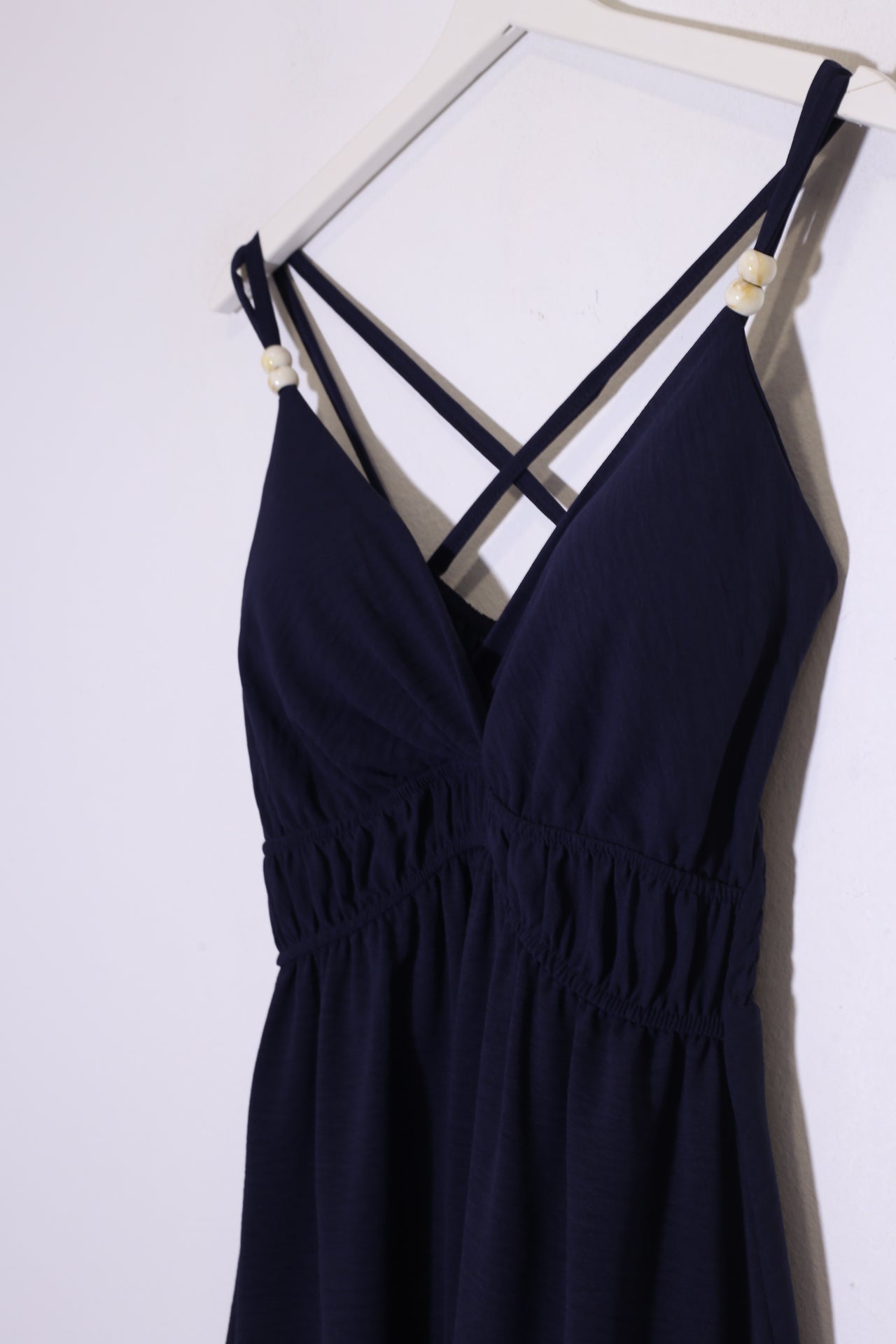 Vestido abalorios fluido corto