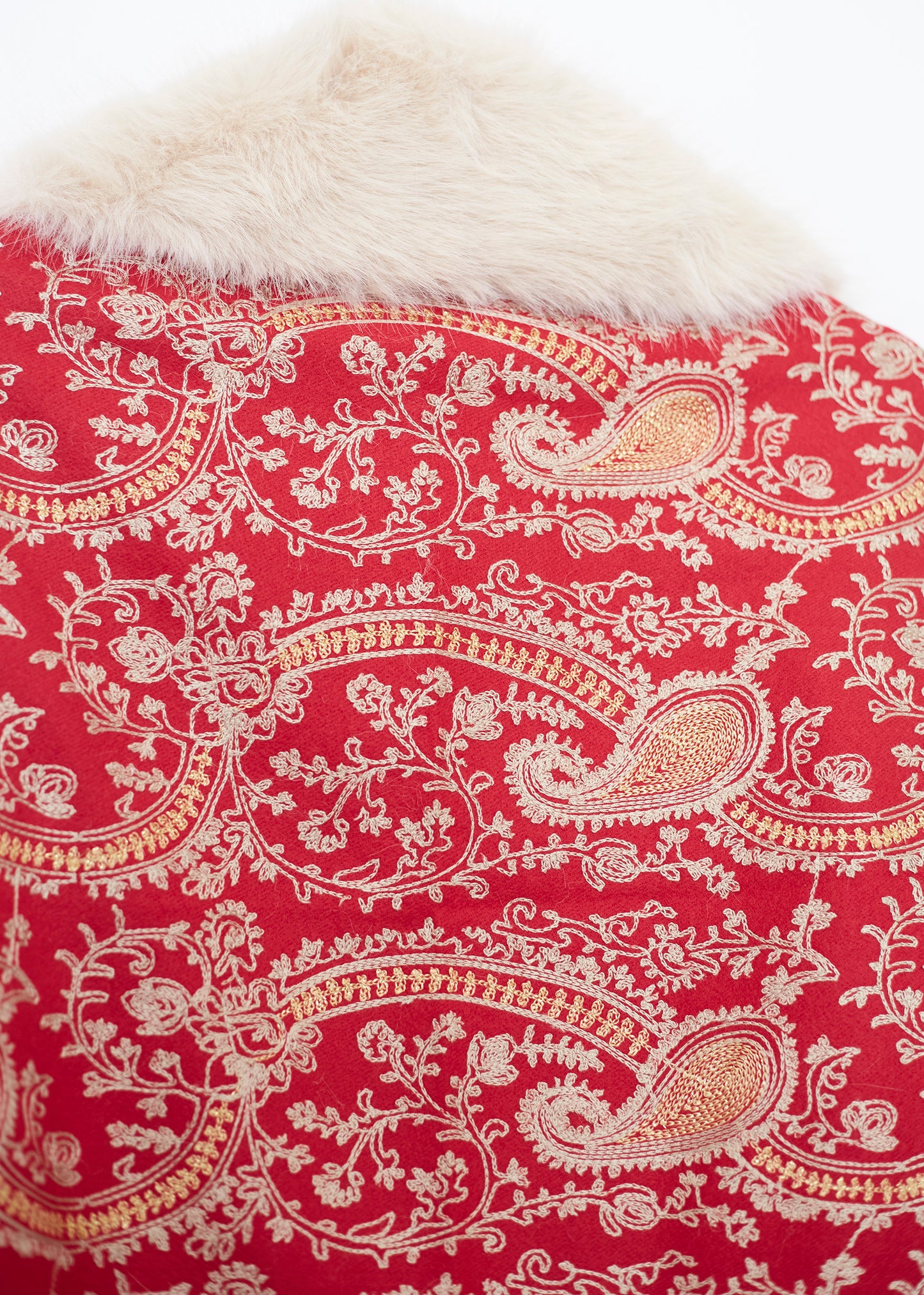 Embroidered shawl with fur effect