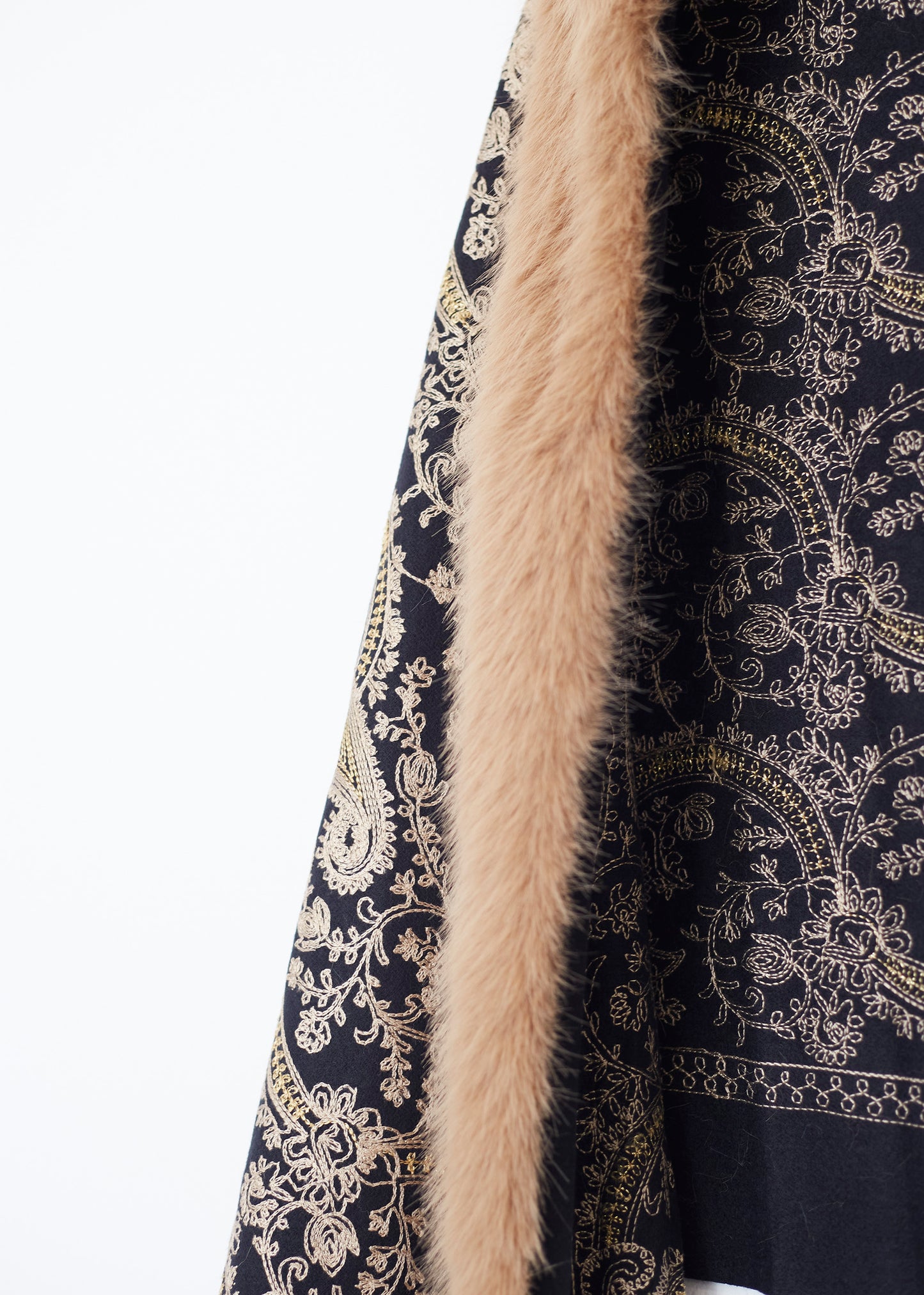 Embroidered shawl with fur effect