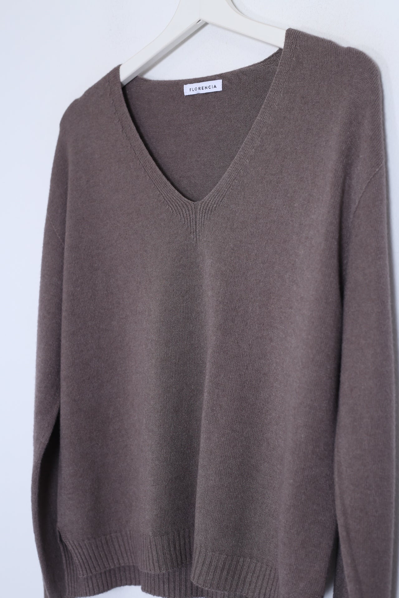 Jersey sin costuras cuello punta