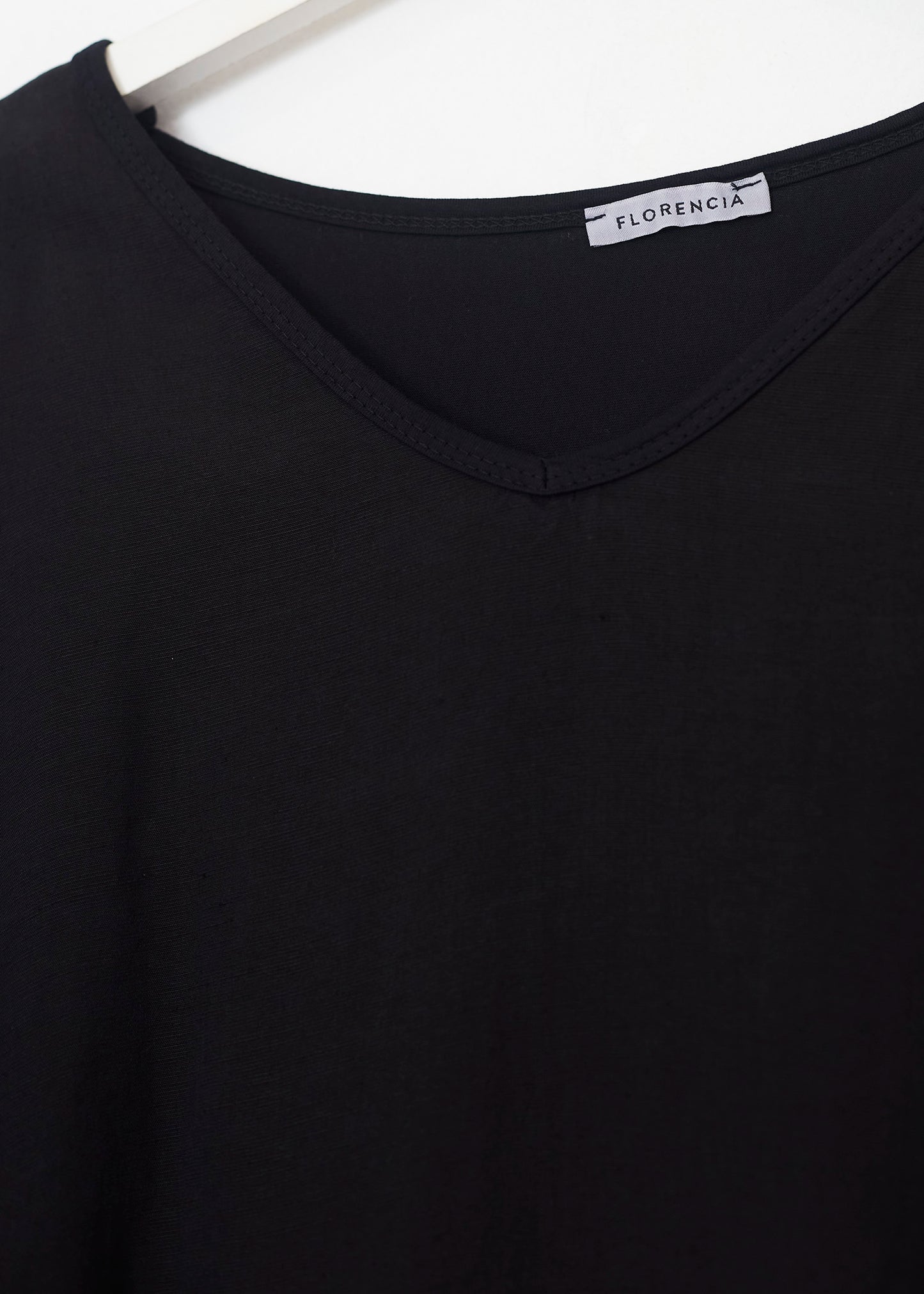 Camiseta bitextura lino cuello punta