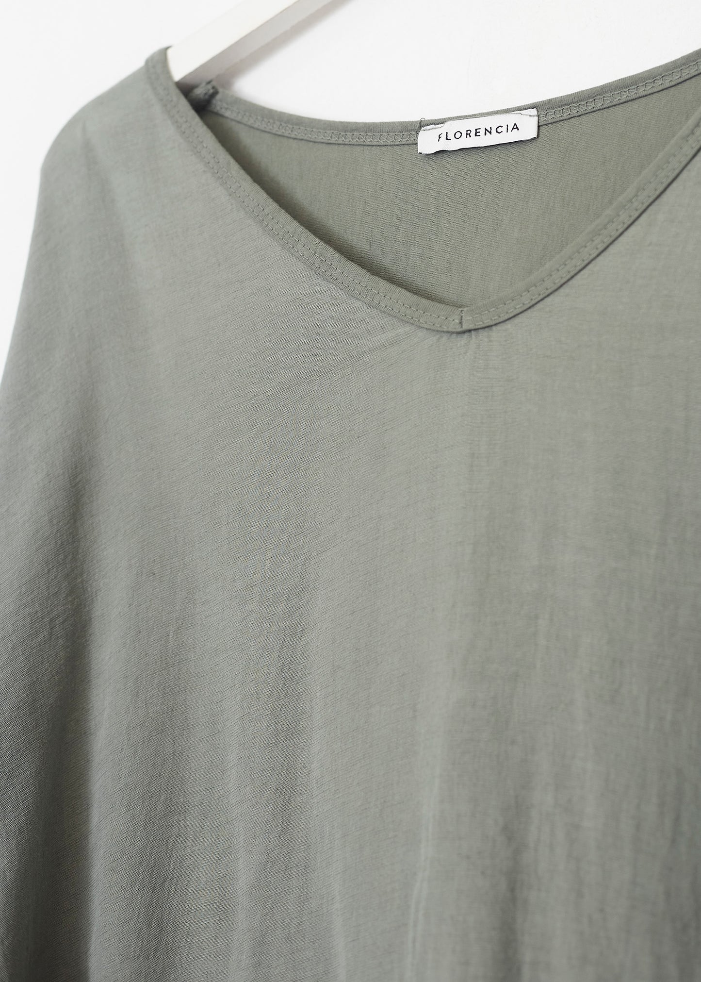 Camiseta bitextura lino cuello punta
