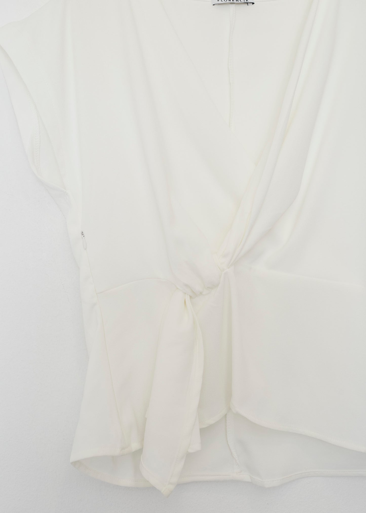 Blusa cruzada lazo