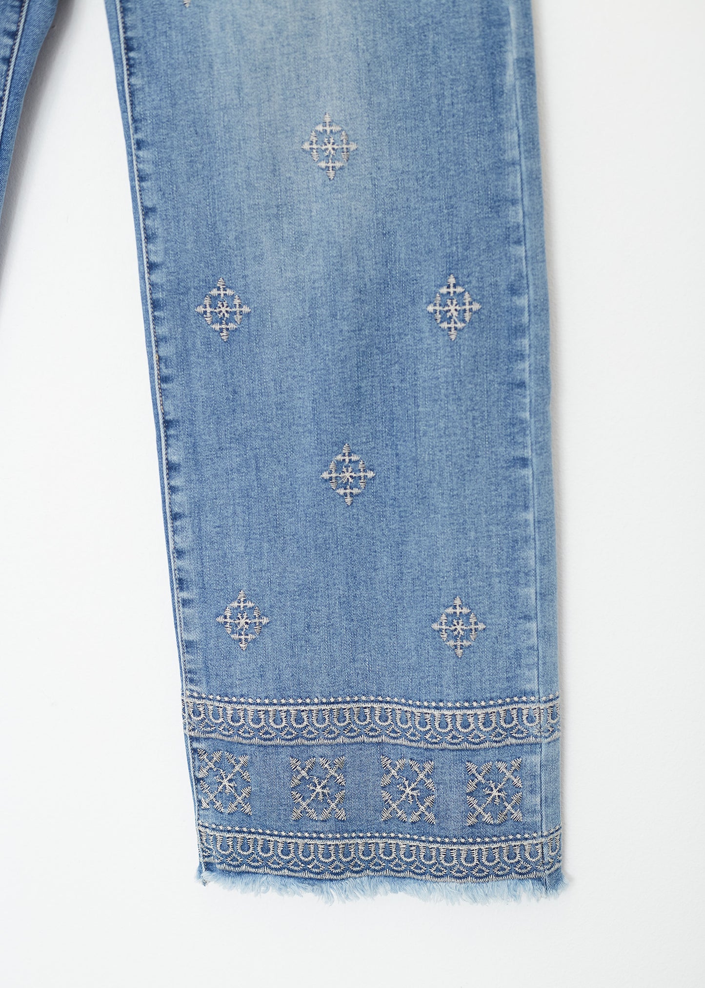 Jeans bordados