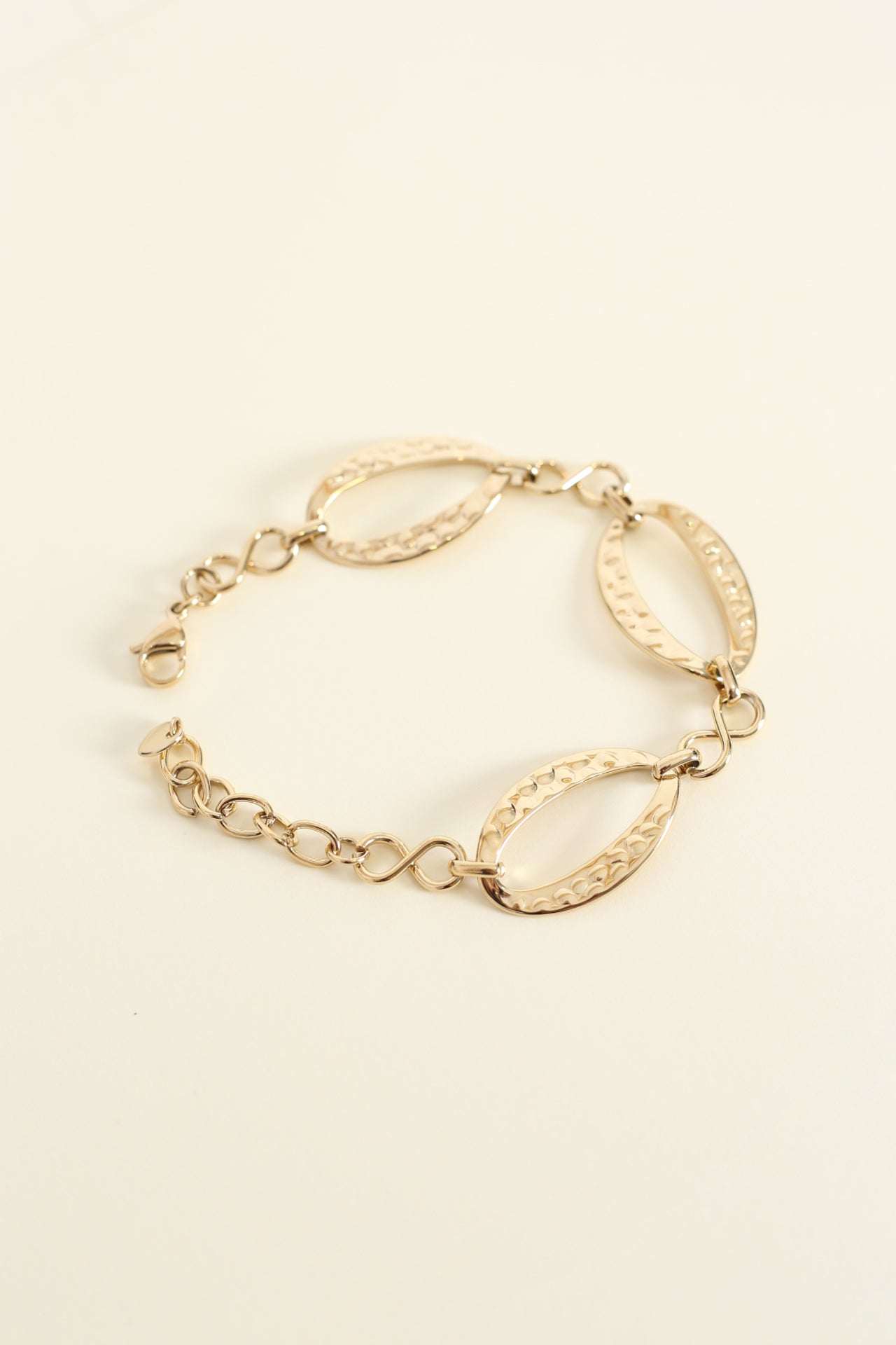 Pulsera combinada óvalos y ochos