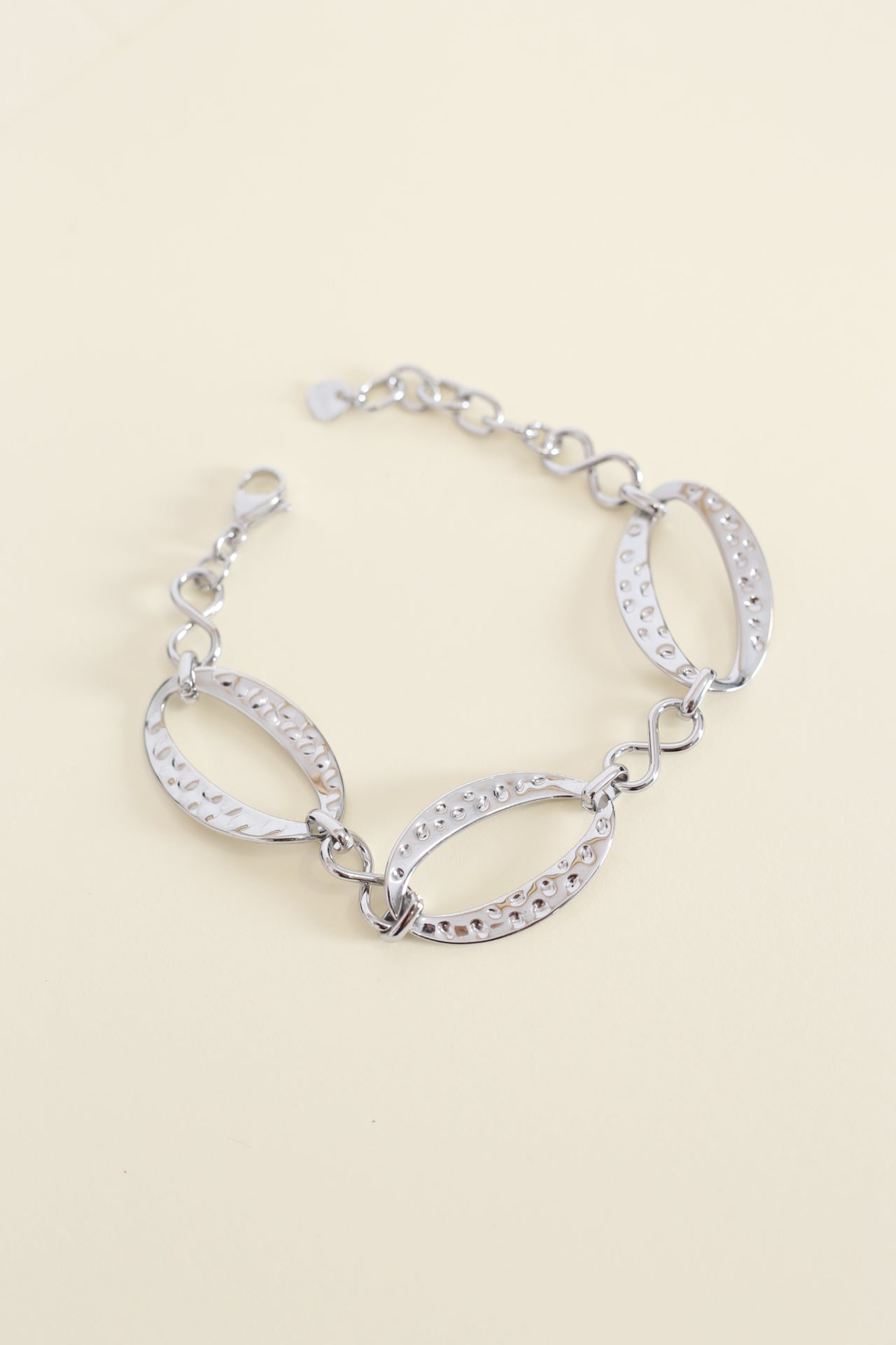 Pulsera combinada óvalos y ochos