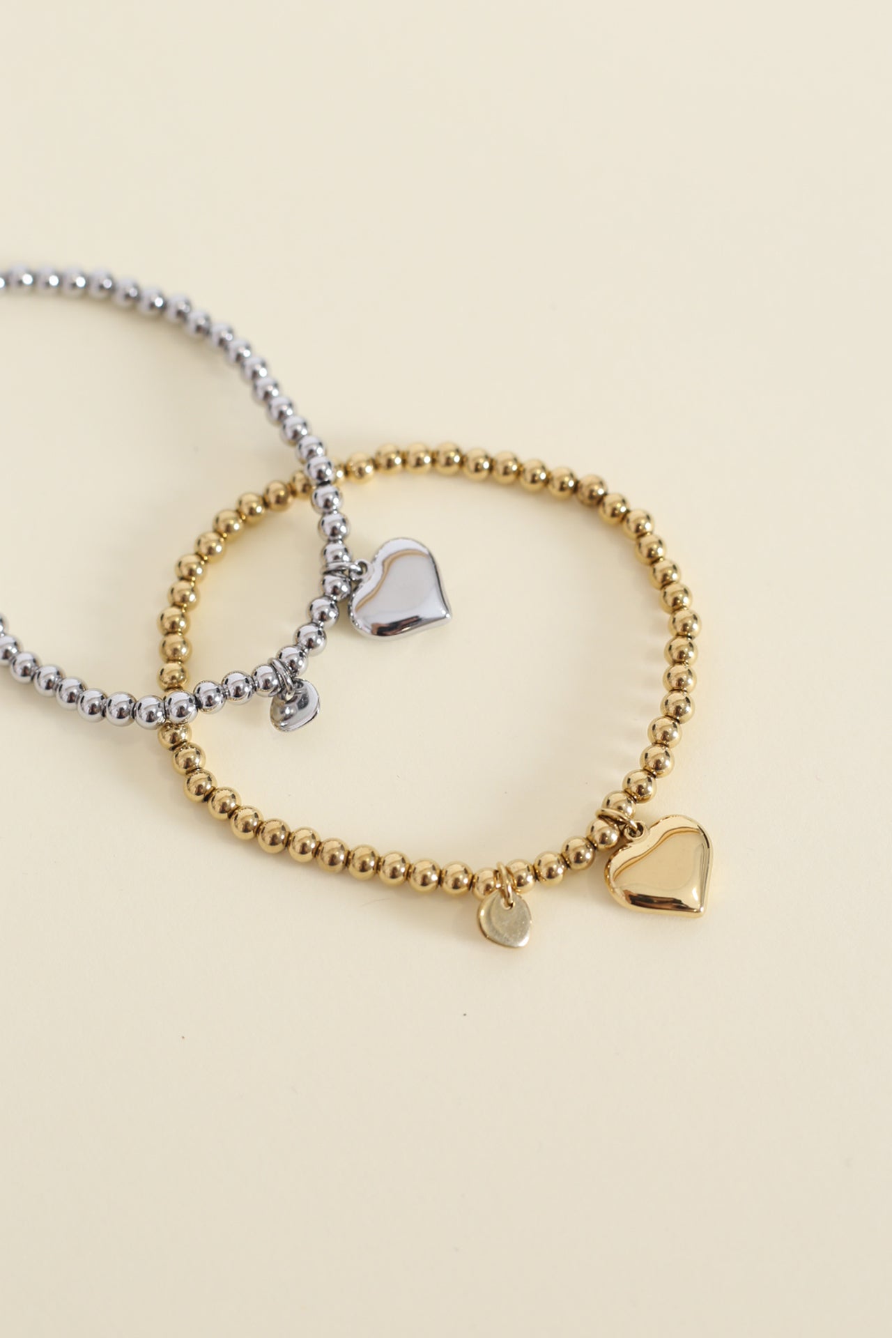 Pulsera bolitas corazón