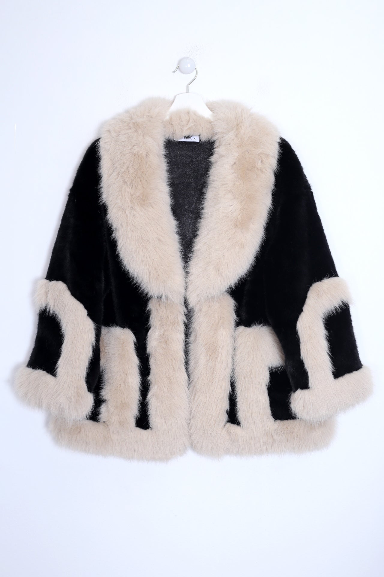 Chaqueta efecto pelo bicolor