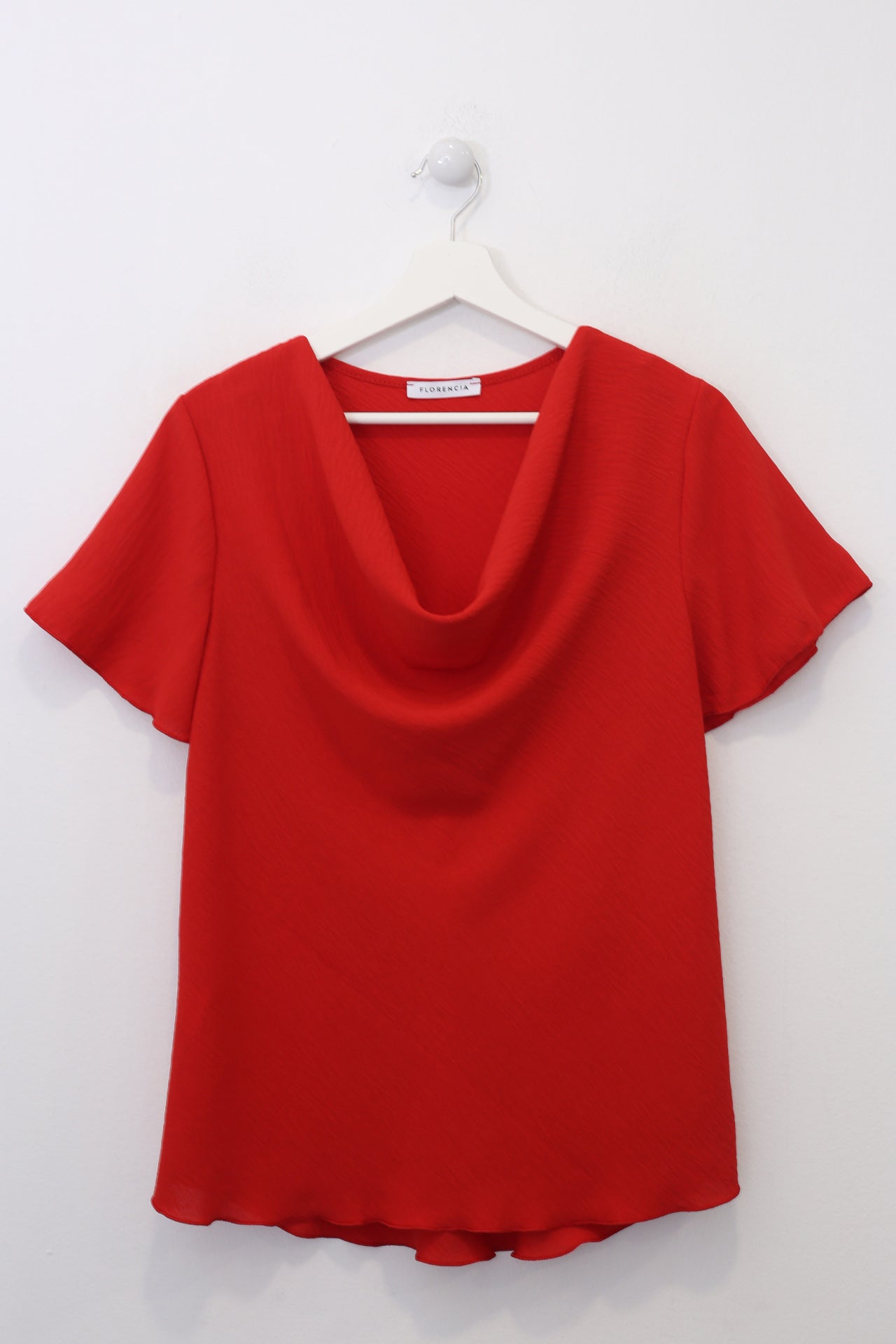 Blusa desbocada fluida