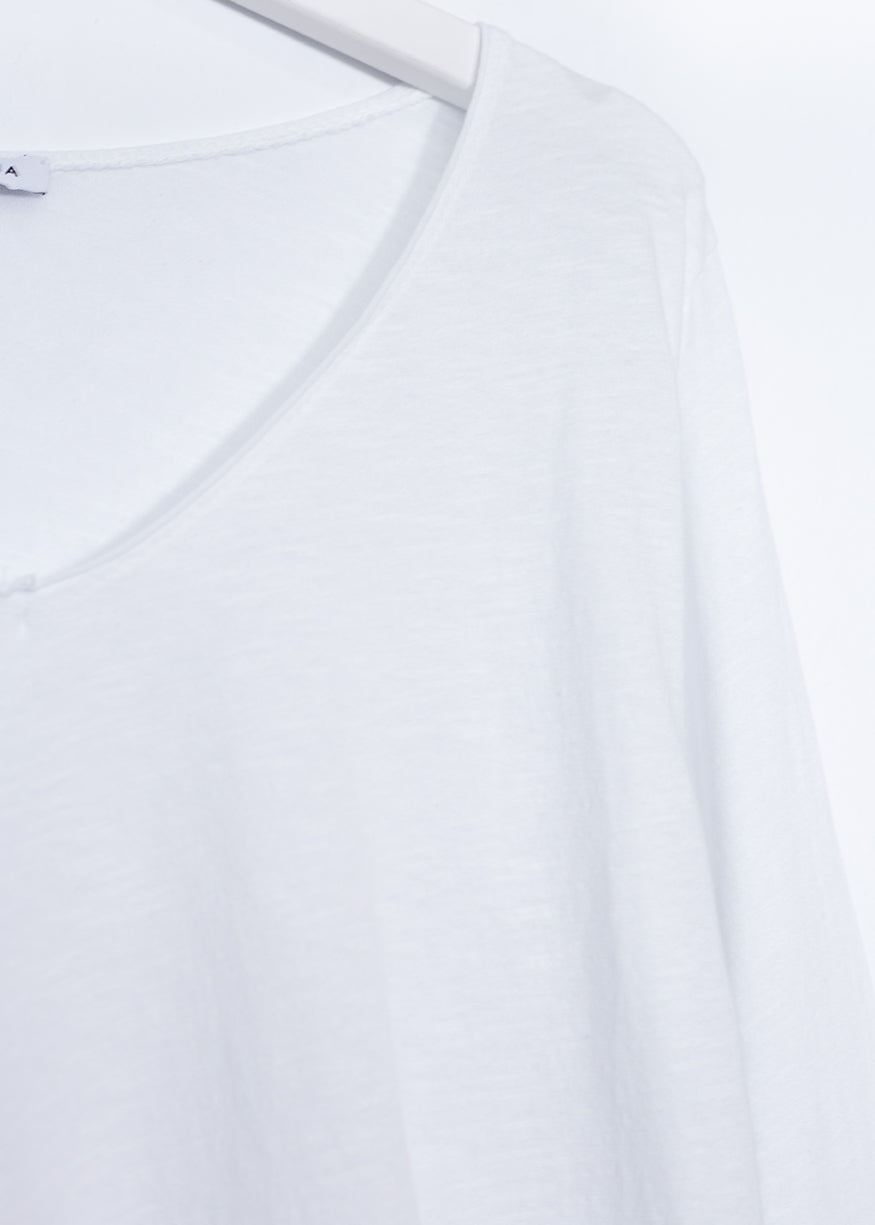 Camiseta algodón cuello punta