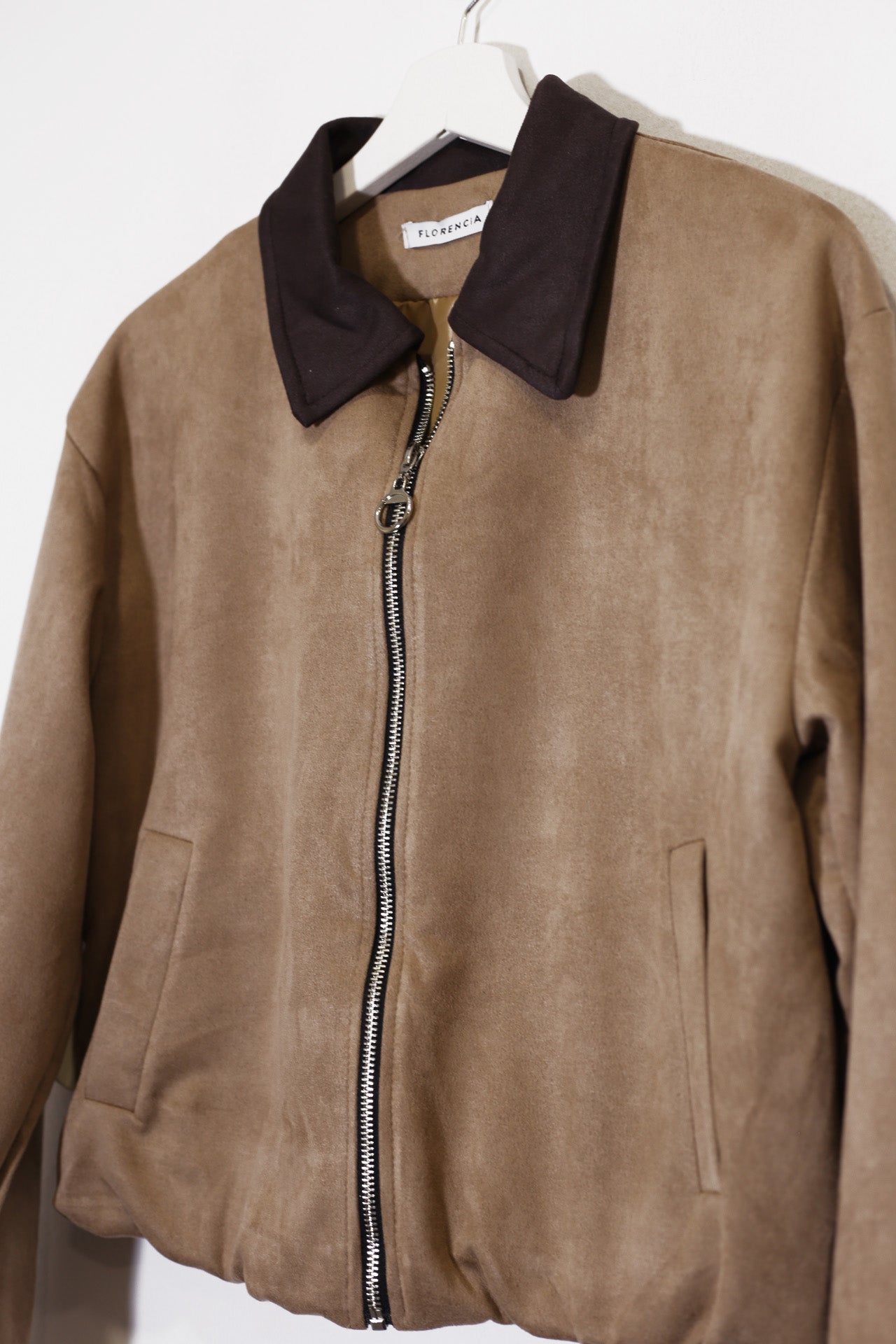 Cazadora contraste antelina