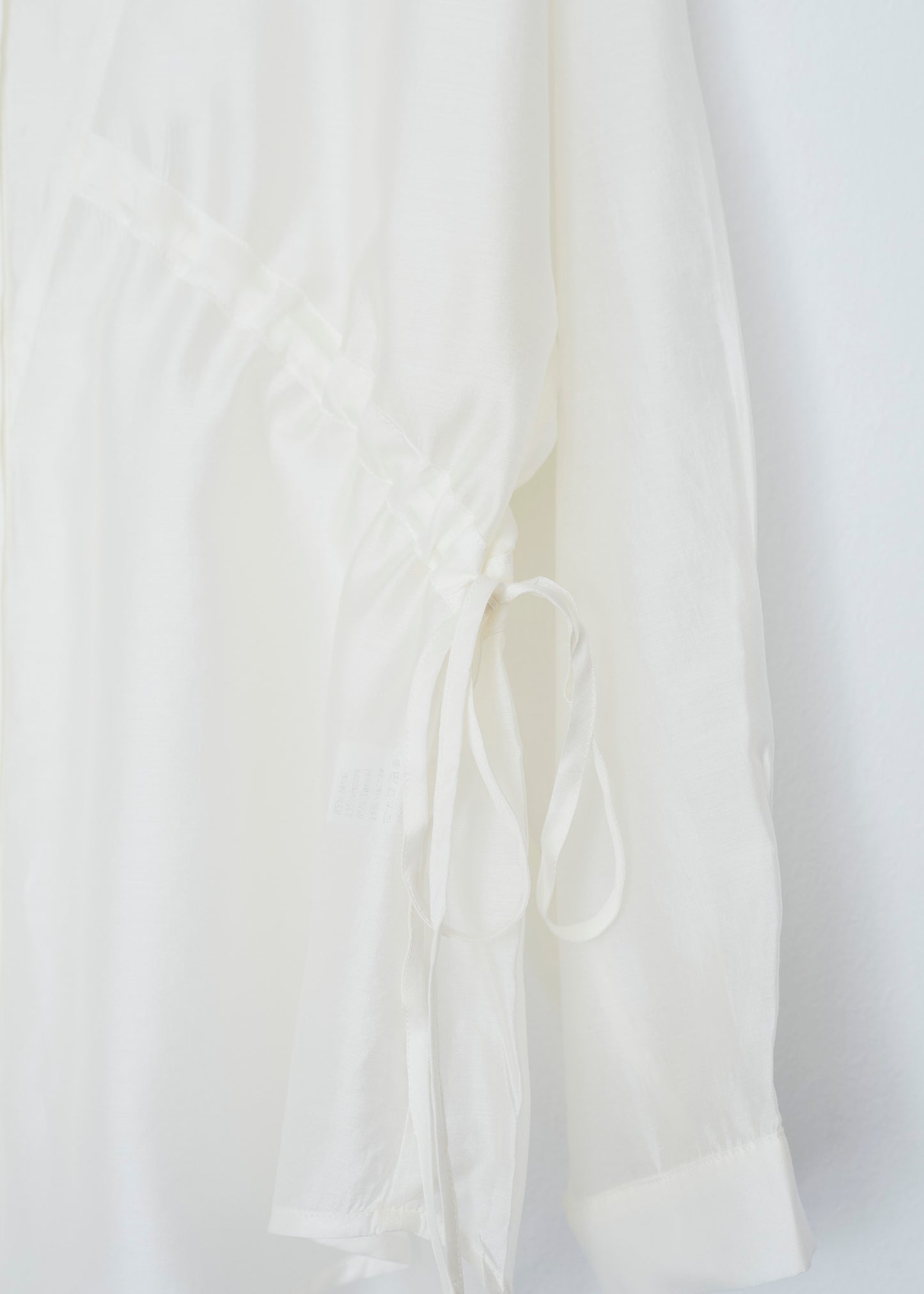 Camisa organza tiras