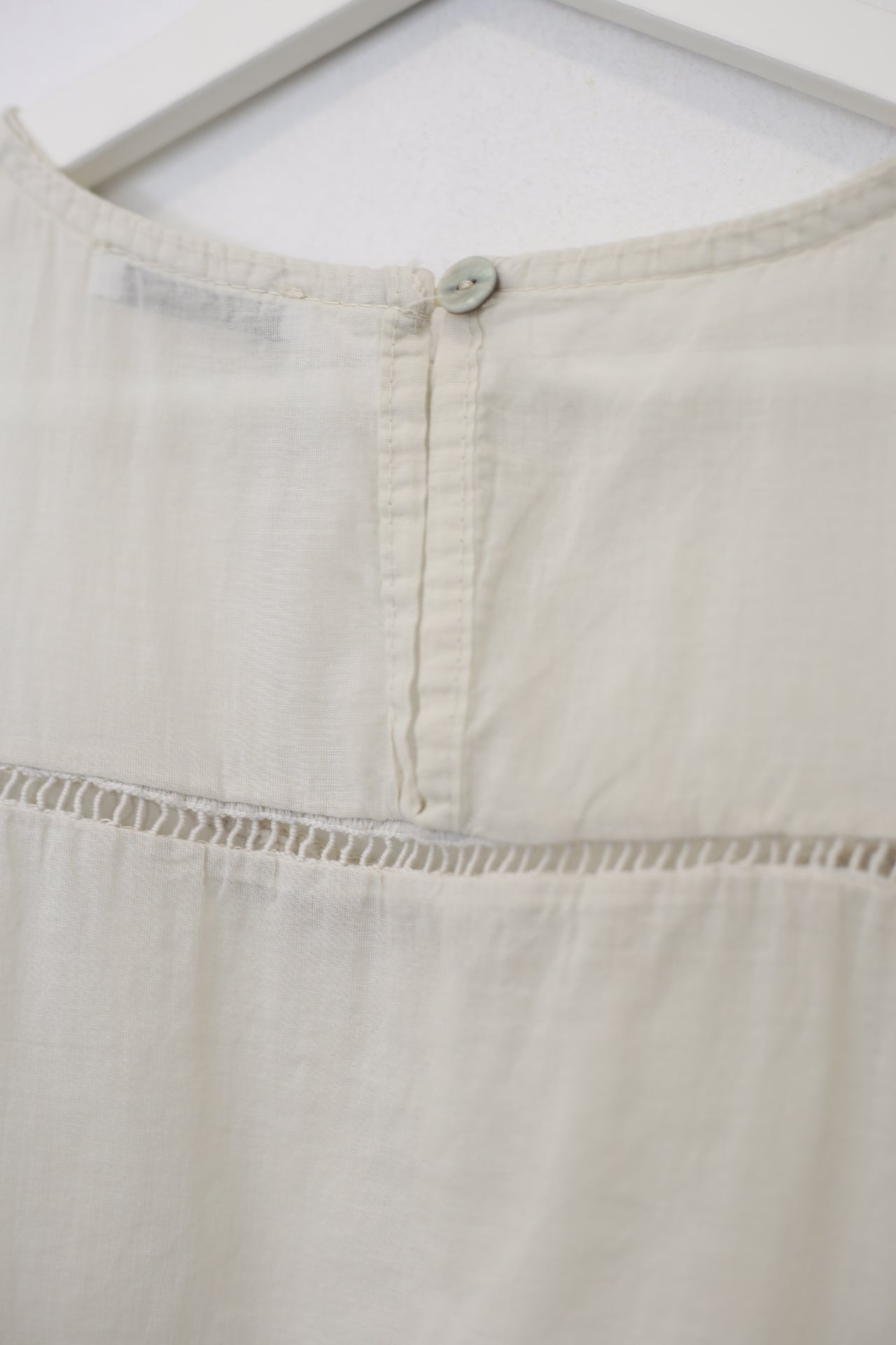 Blusa voile pasamanería