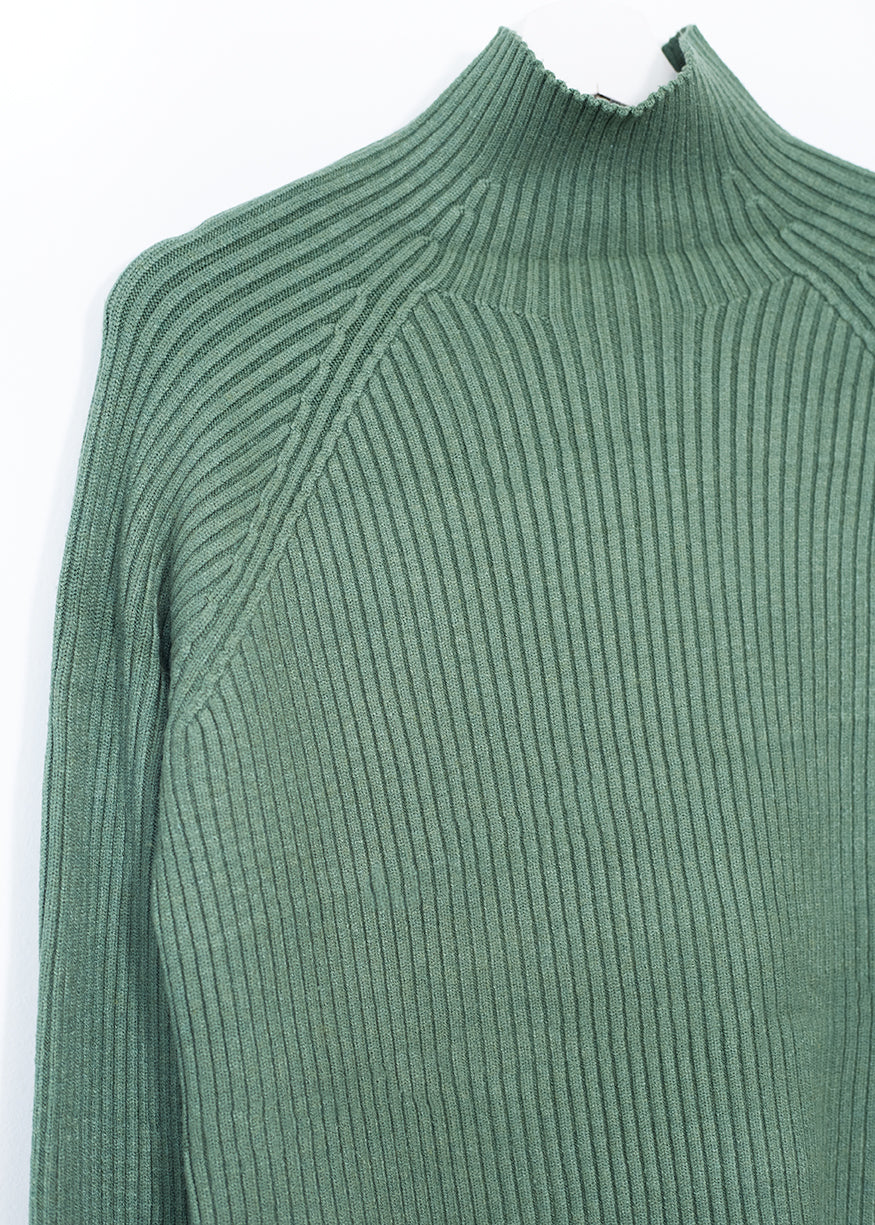 Seamless turtleneck sweater