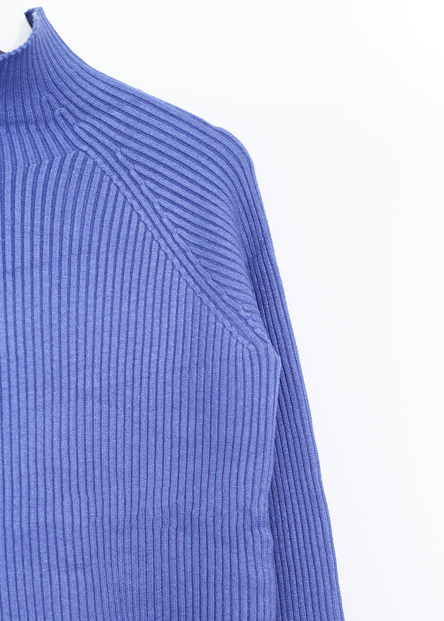 Seamless turtleneck sweater