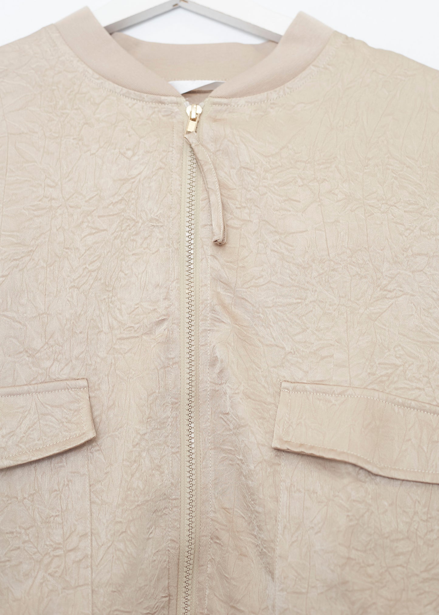 Plain bomber