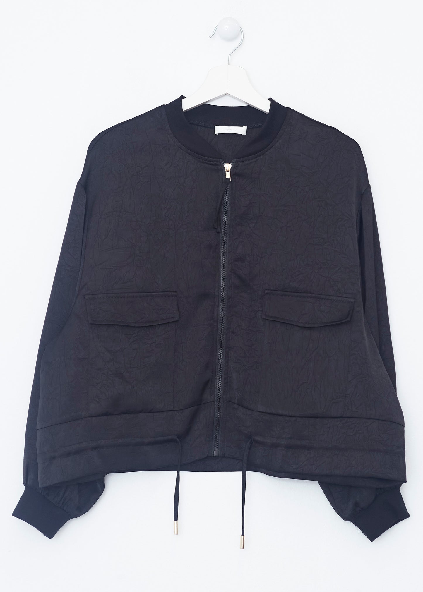 Plain bomber