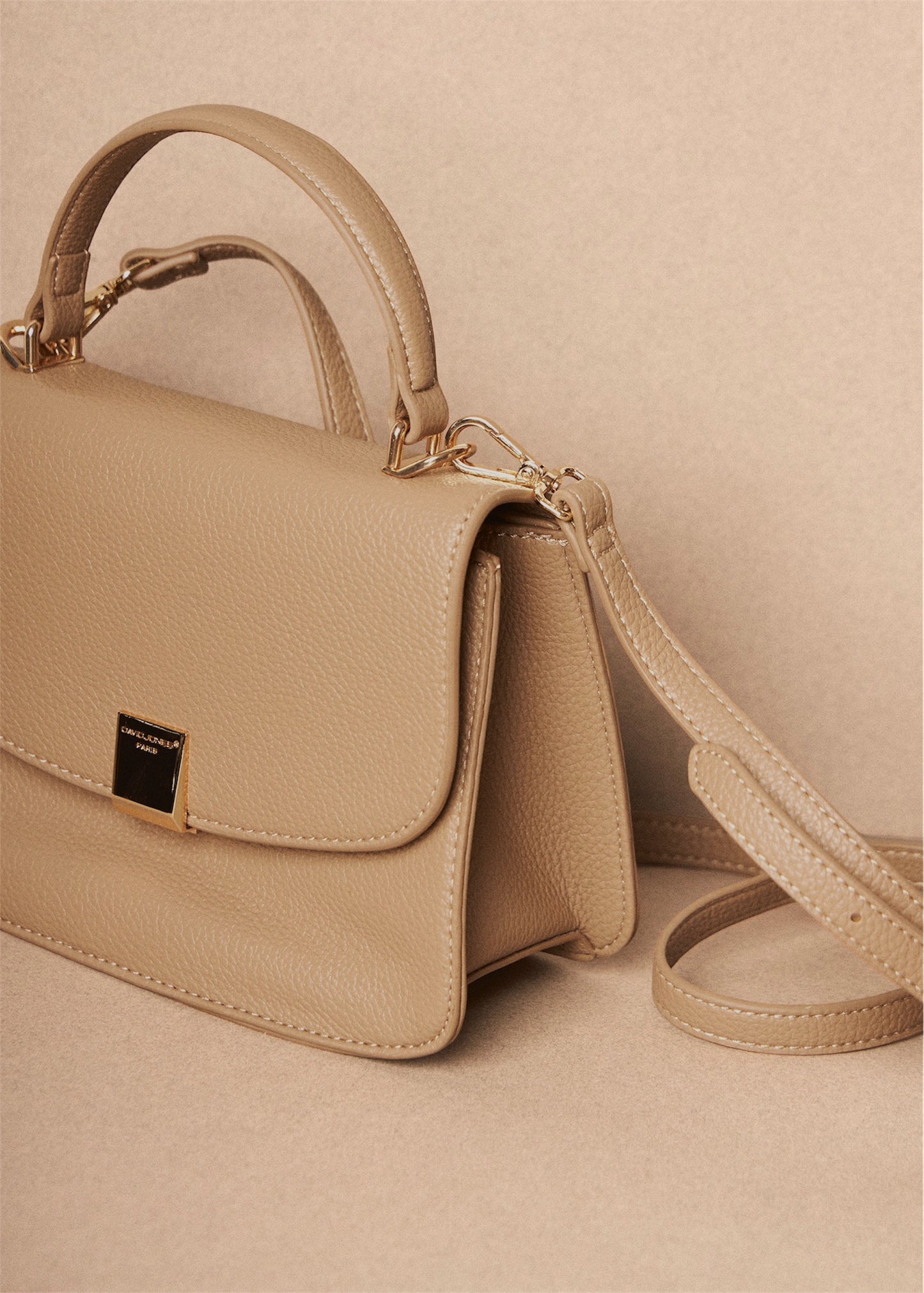 Oxford flap bag