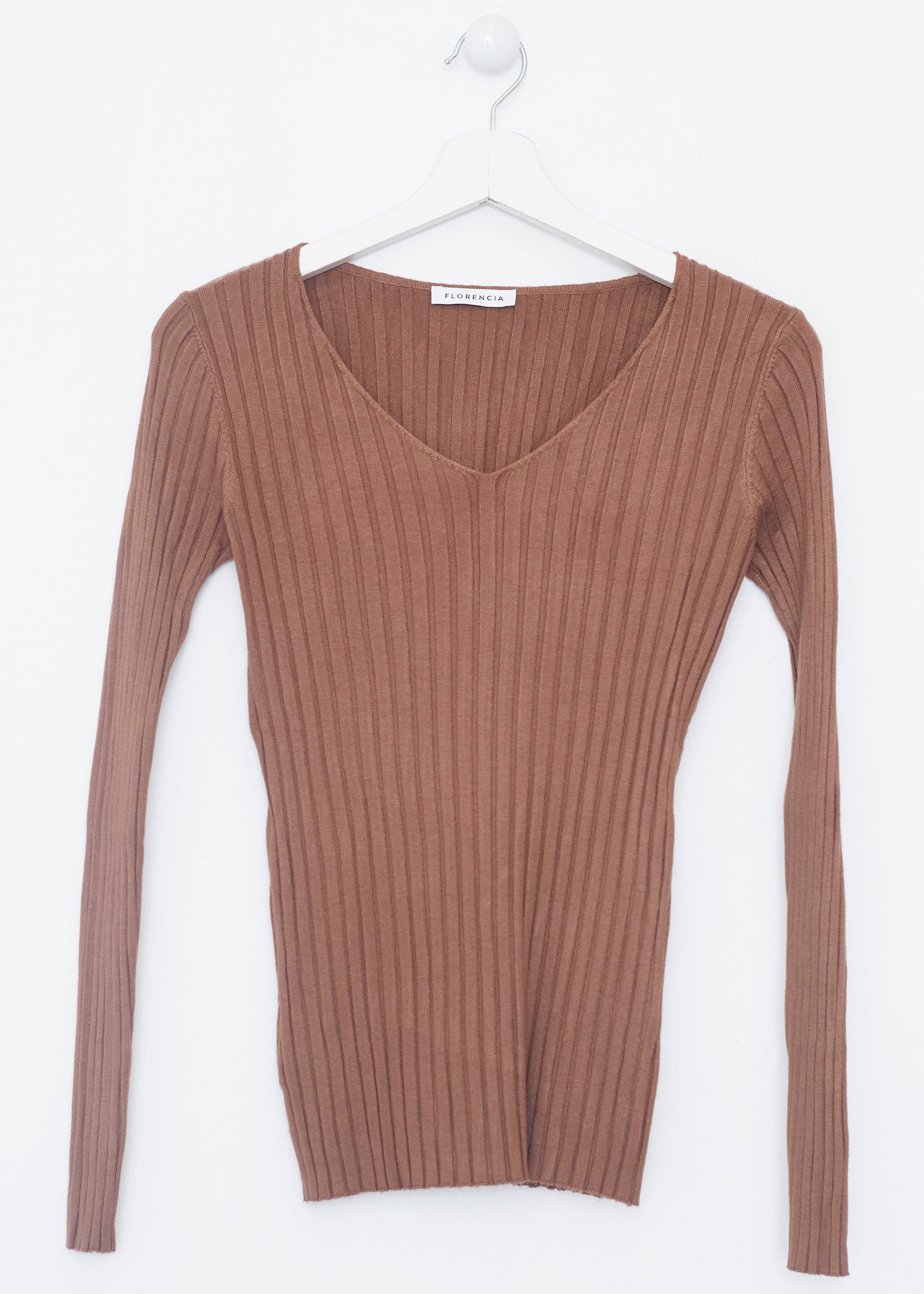 Jersey canalé cuello punta