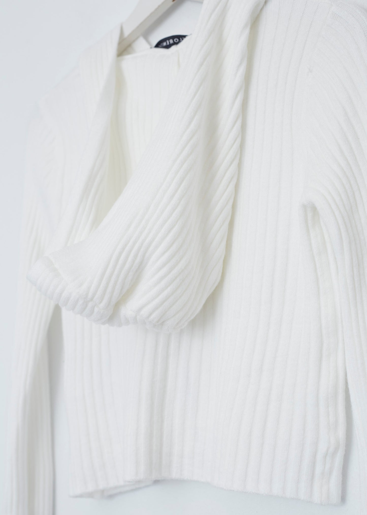 Chaqueta tricot capucha