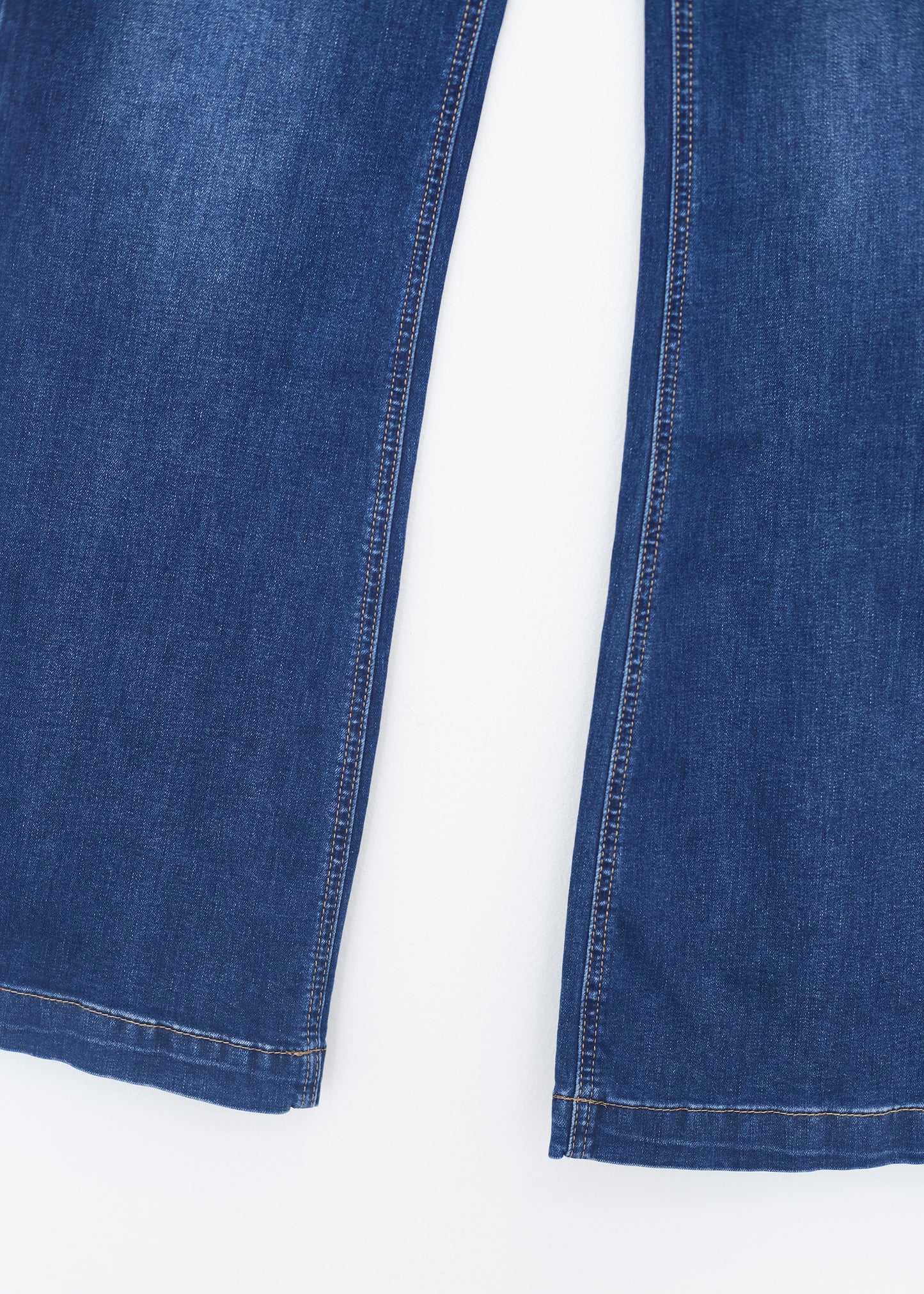 Wide leg jeans with pockets