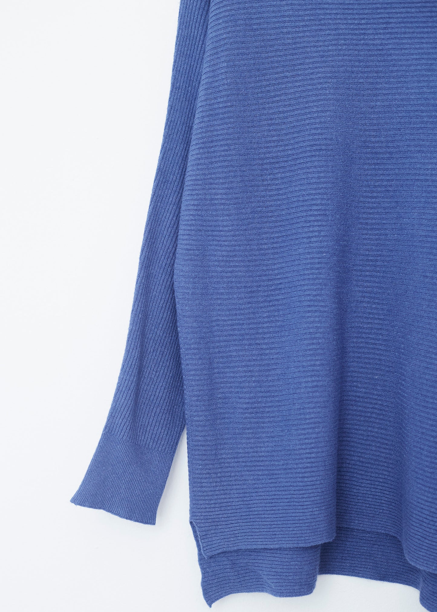 Loose fit seamless jersey