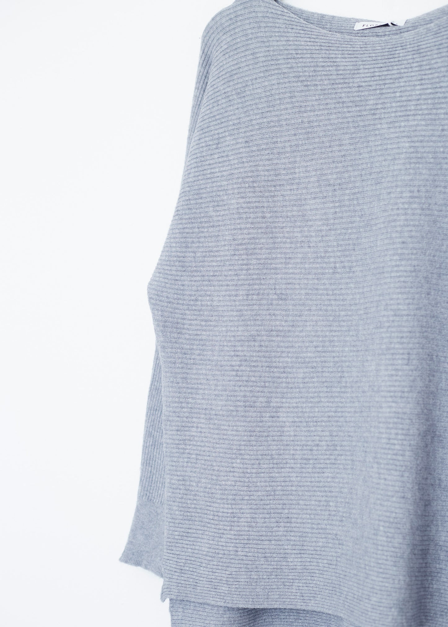 Loose fit seamless jersey