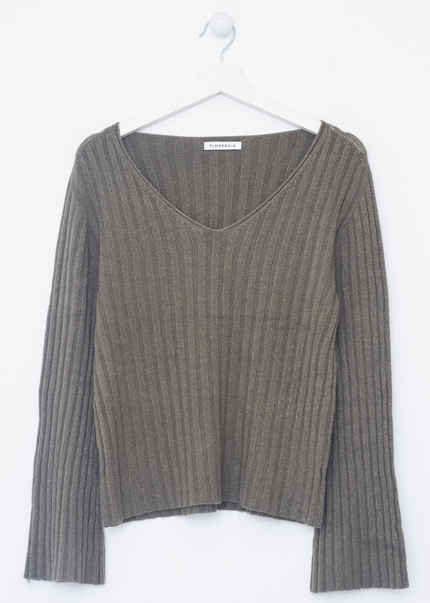 Seamless flared sleeve jersey