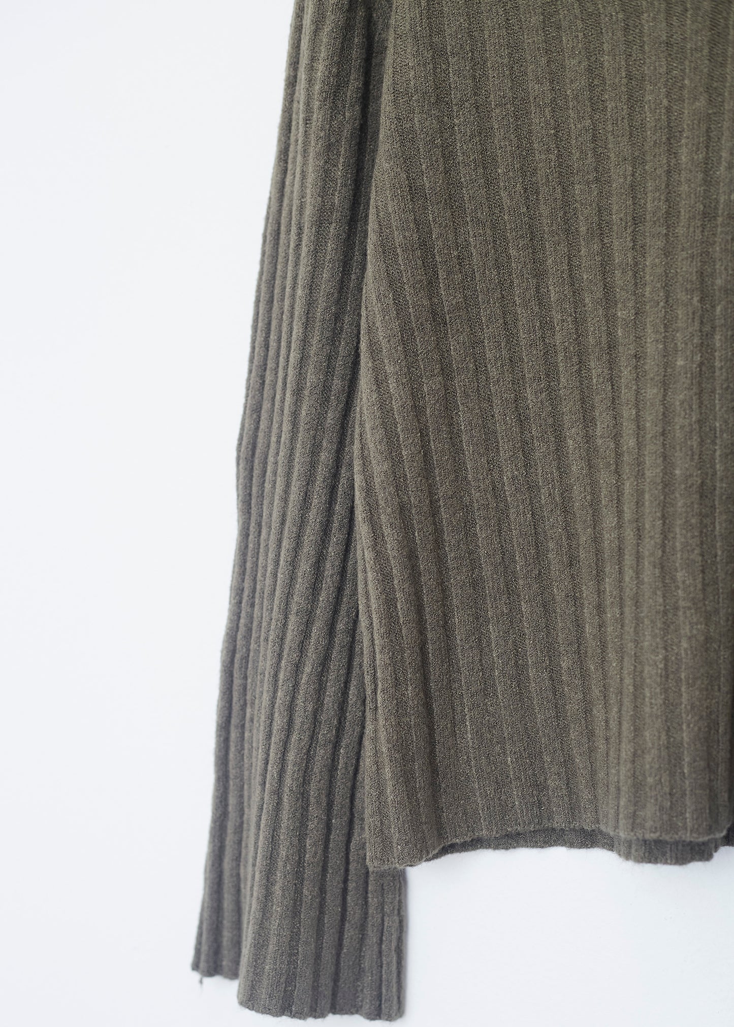 Seamless flared sleeve jersey