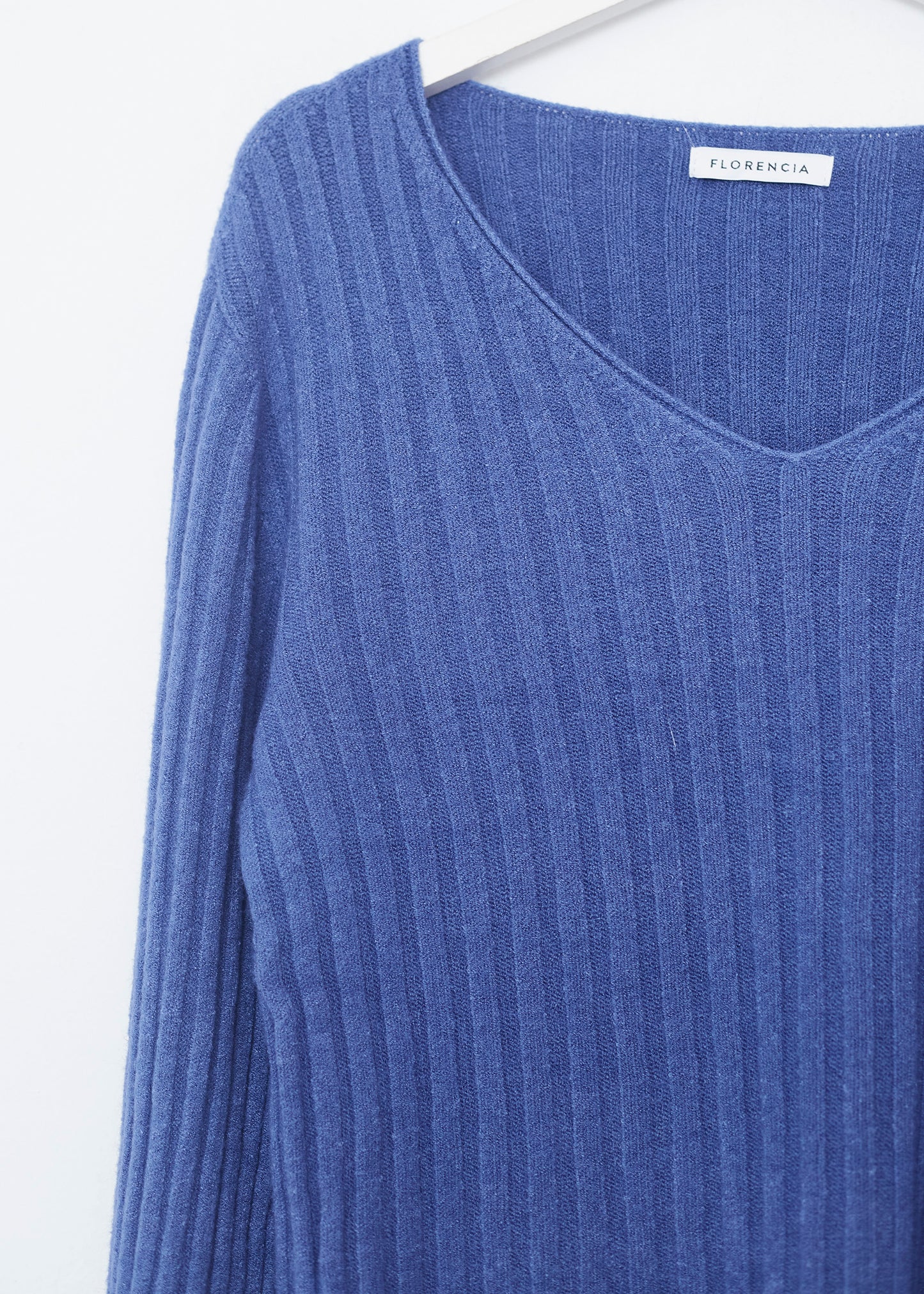Seamless flared sleeve jersey