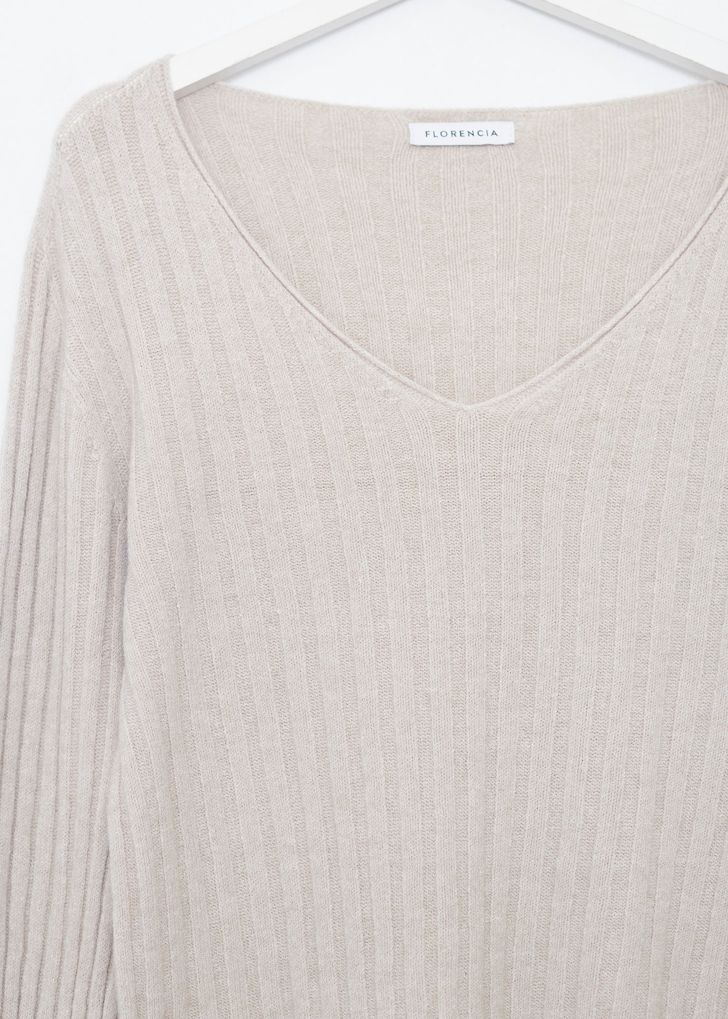 Seamless flared sleeve jersey