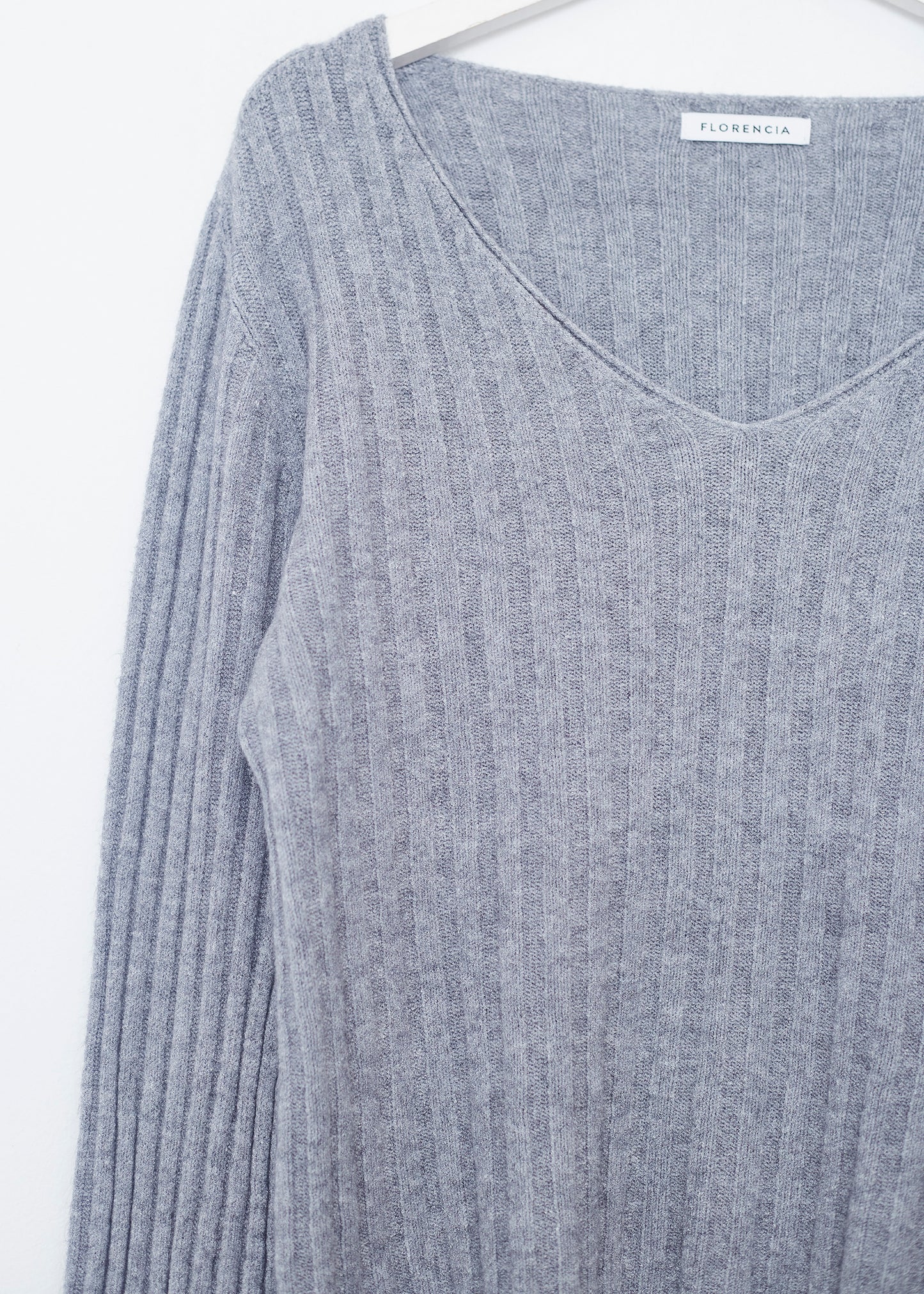 Seamless flared sleeve jersey